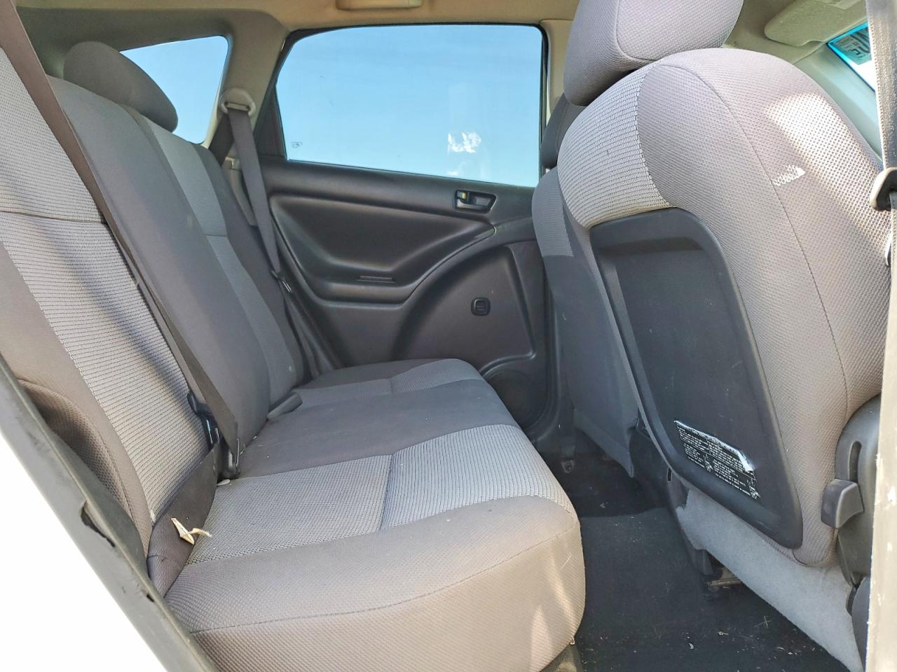 2005 Pontiac Vibe White vin: 5Y2SL63855Z465638