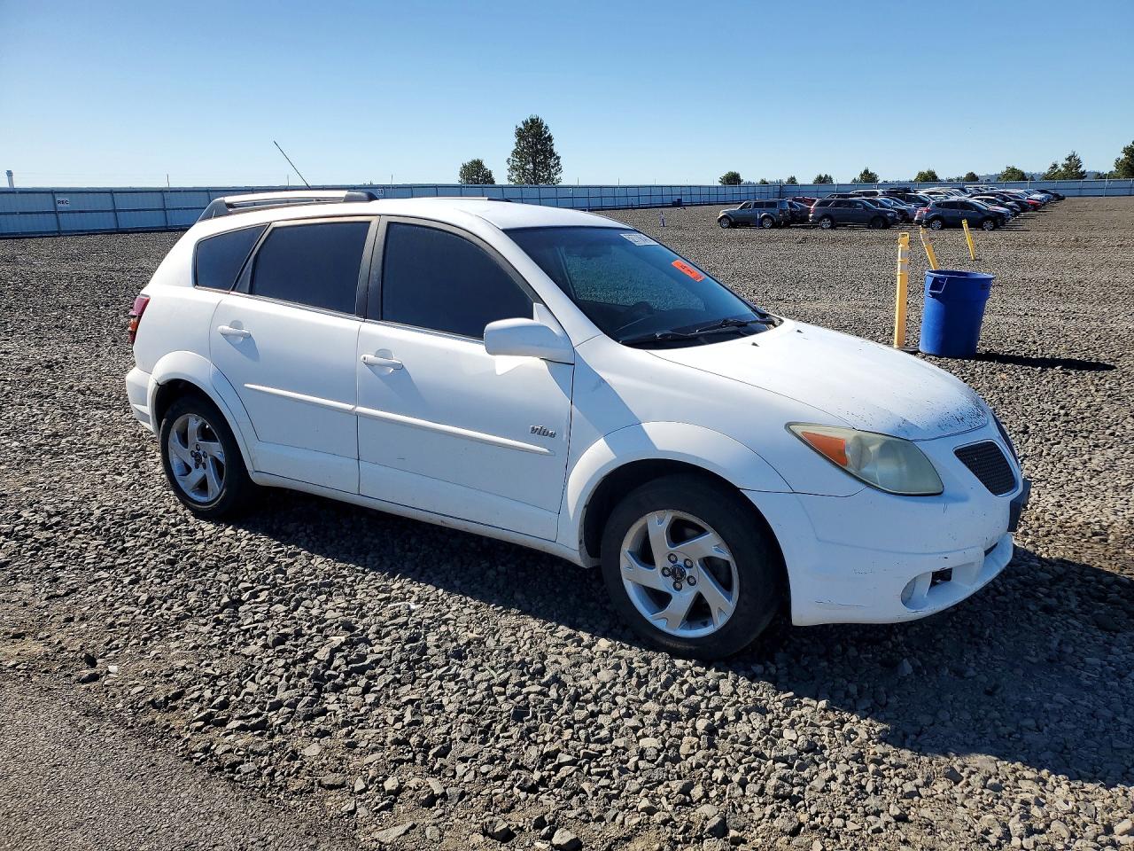 2005 Pontiac Vibe White vin: 5Y2SL63855Z465638