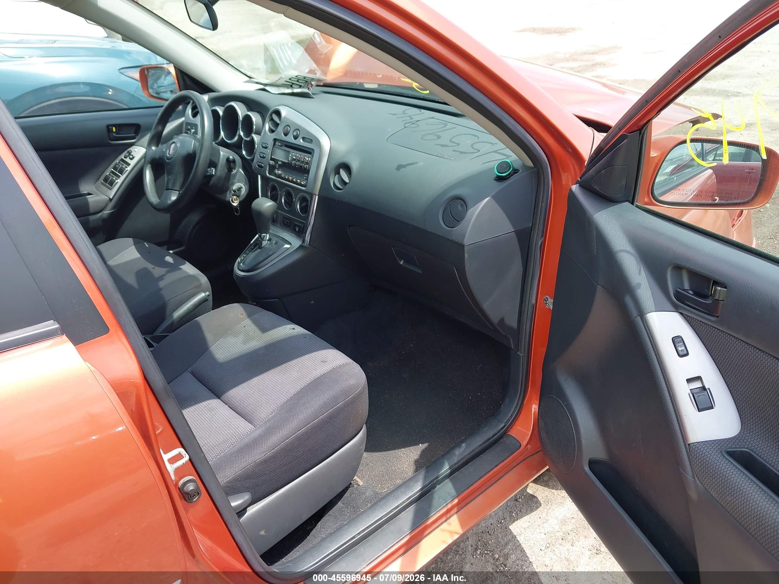 2005 Pontiac Vibe Orange vin: 5Y2SL63855Z472833
