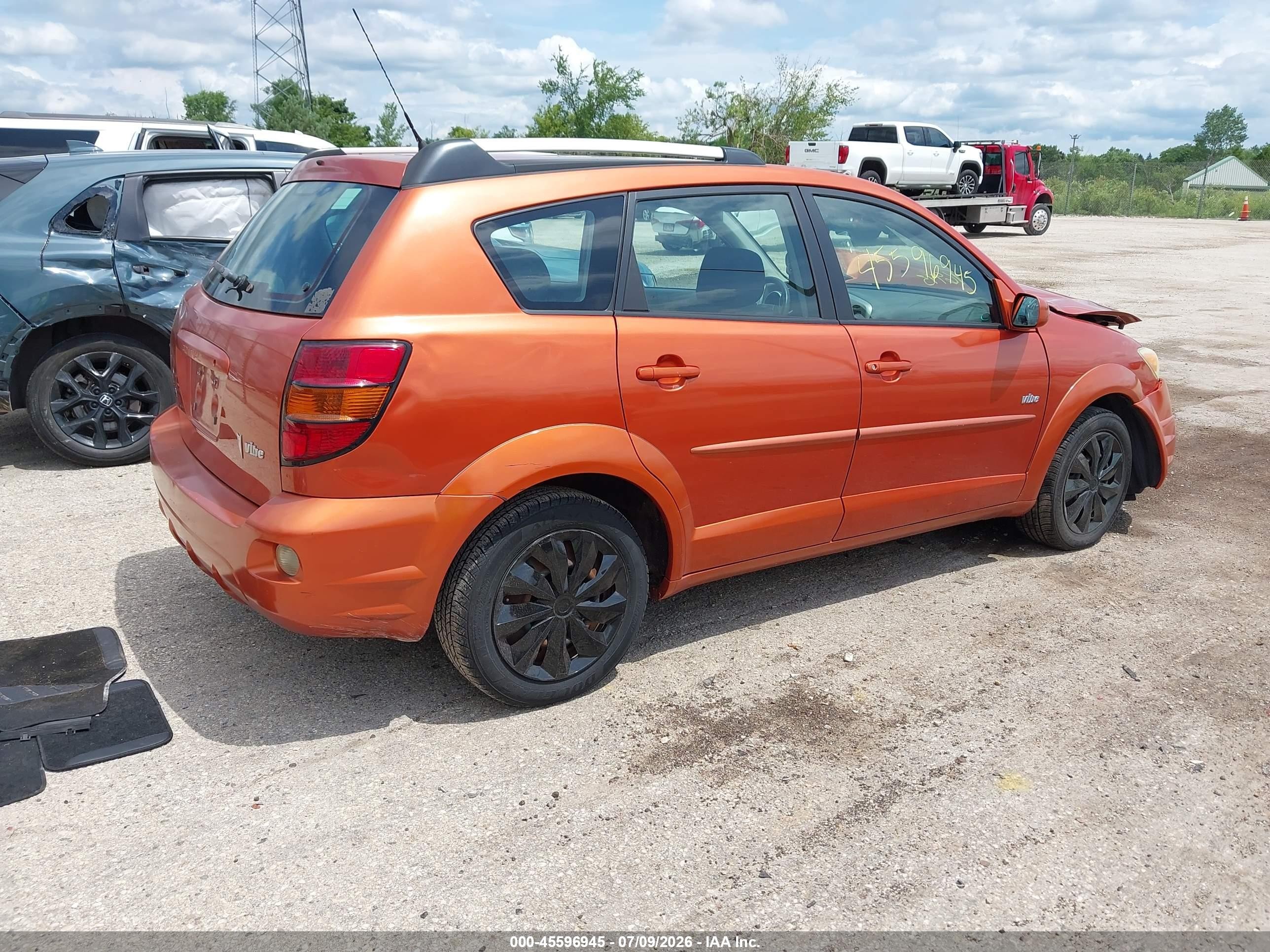 2005 Pontiac Vibe Orange vin: 5Y2SL63855Z472833
