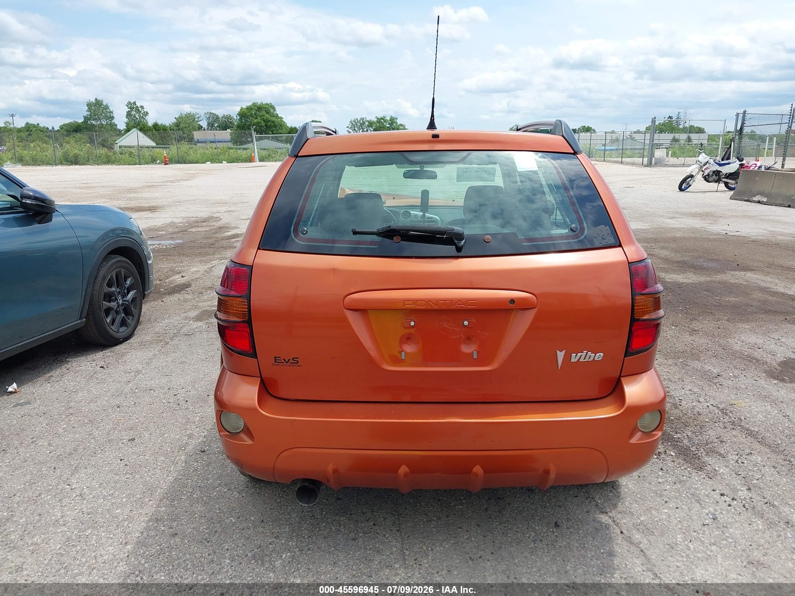 2005 Pontiac Vibe Orange vin: 5Y2SL63855Z472833