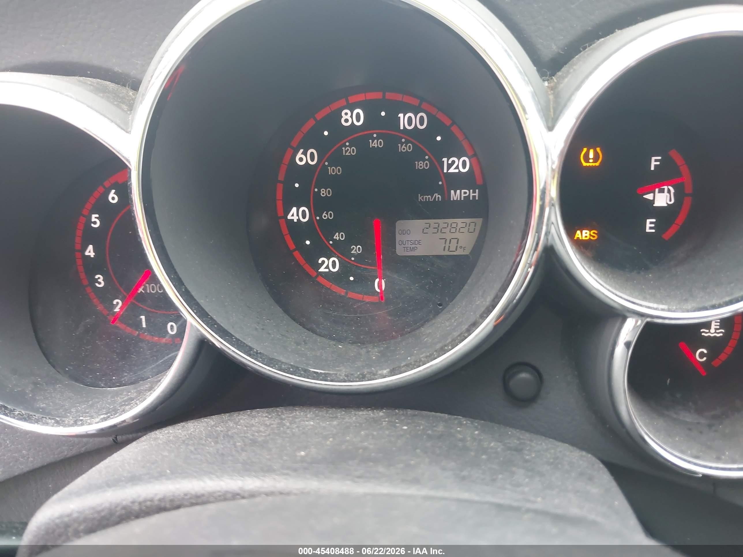 2005 Pontiac Vibe   Orange vin: 5Y2SL63875Z403335