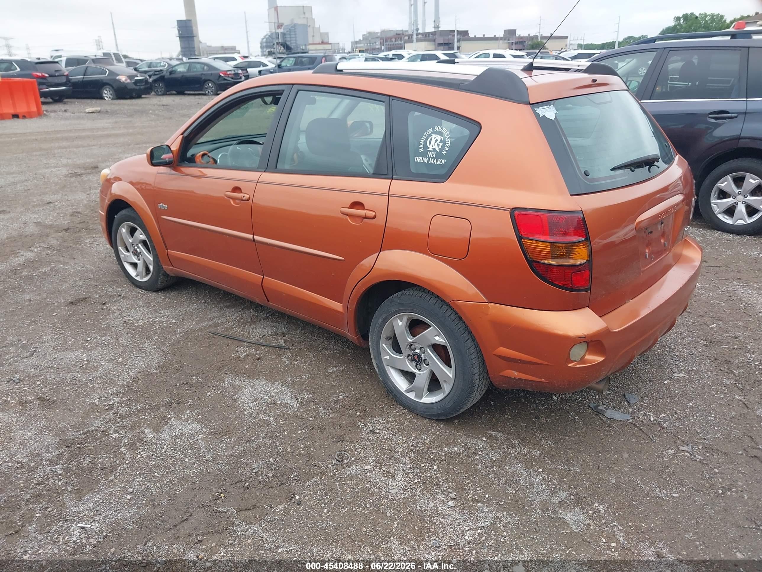 2005 Pontiac Vibe   Orange vin: 5Y2SL63875Z403335