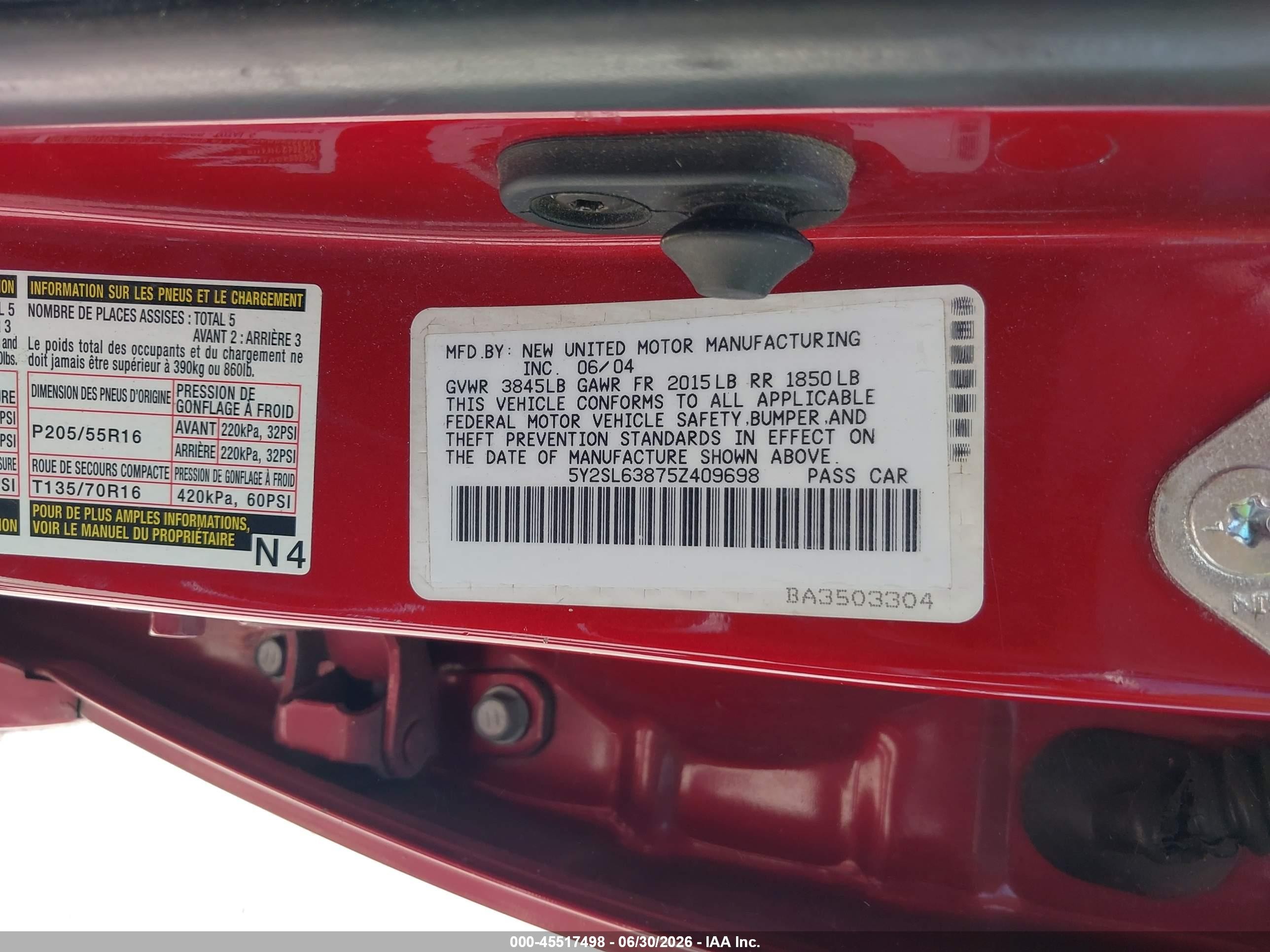2005 Pontiac Vibe   Red vin: 5Y2SL63875Z409698