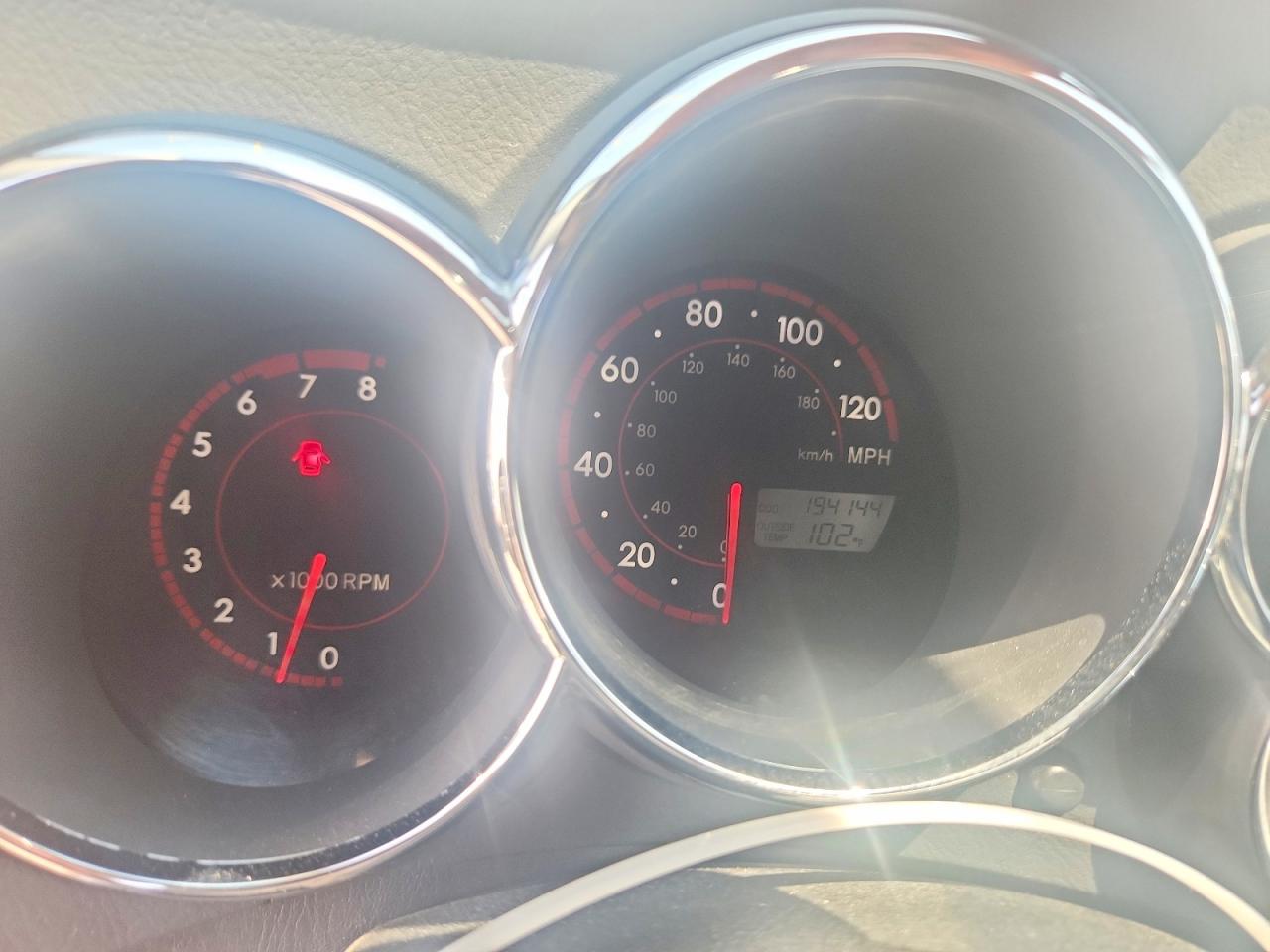 2005 Pontiac Vibe Silver vin: 5Y2SL63875Z428316