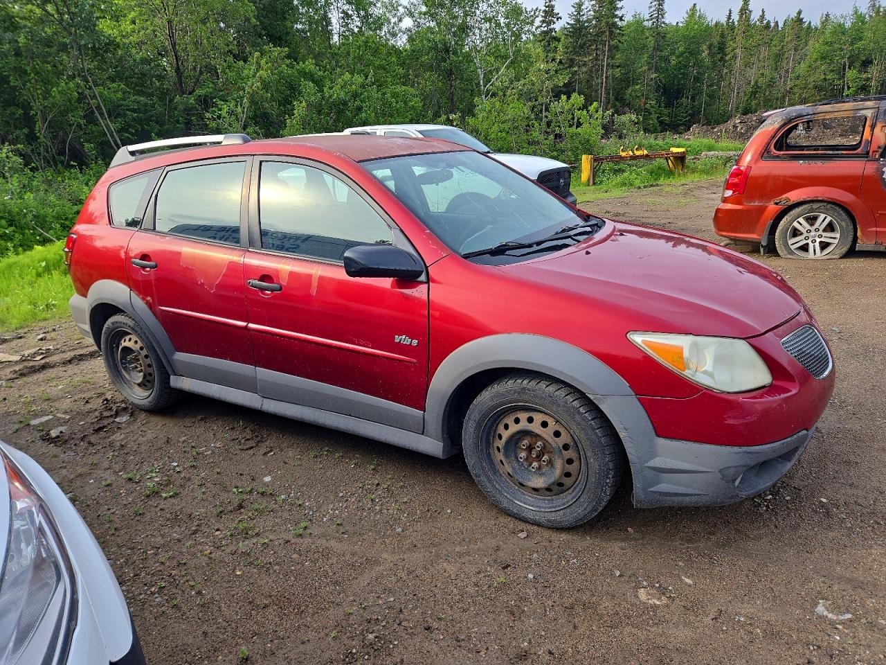 2005 Pontiac Vibe Red vin: 5Y2SL63875Z456536