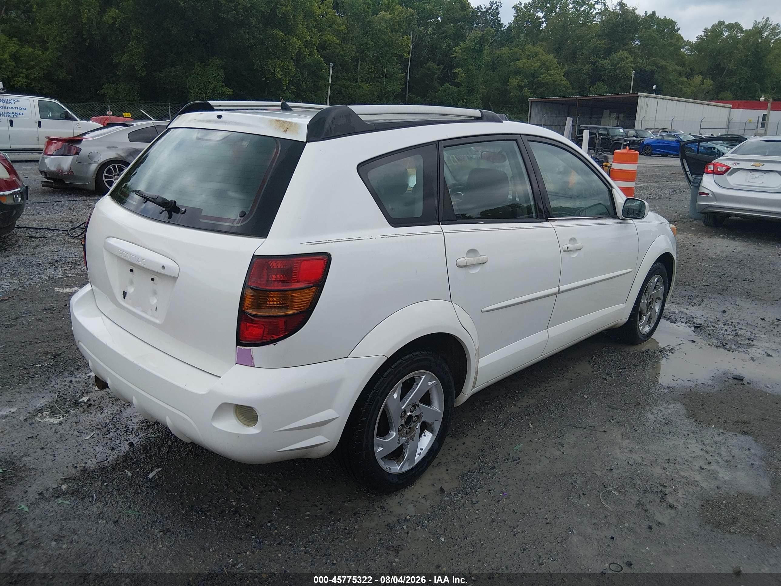 2005 Pontiac Vibe   White vin: 5Y2SL63875Z482389