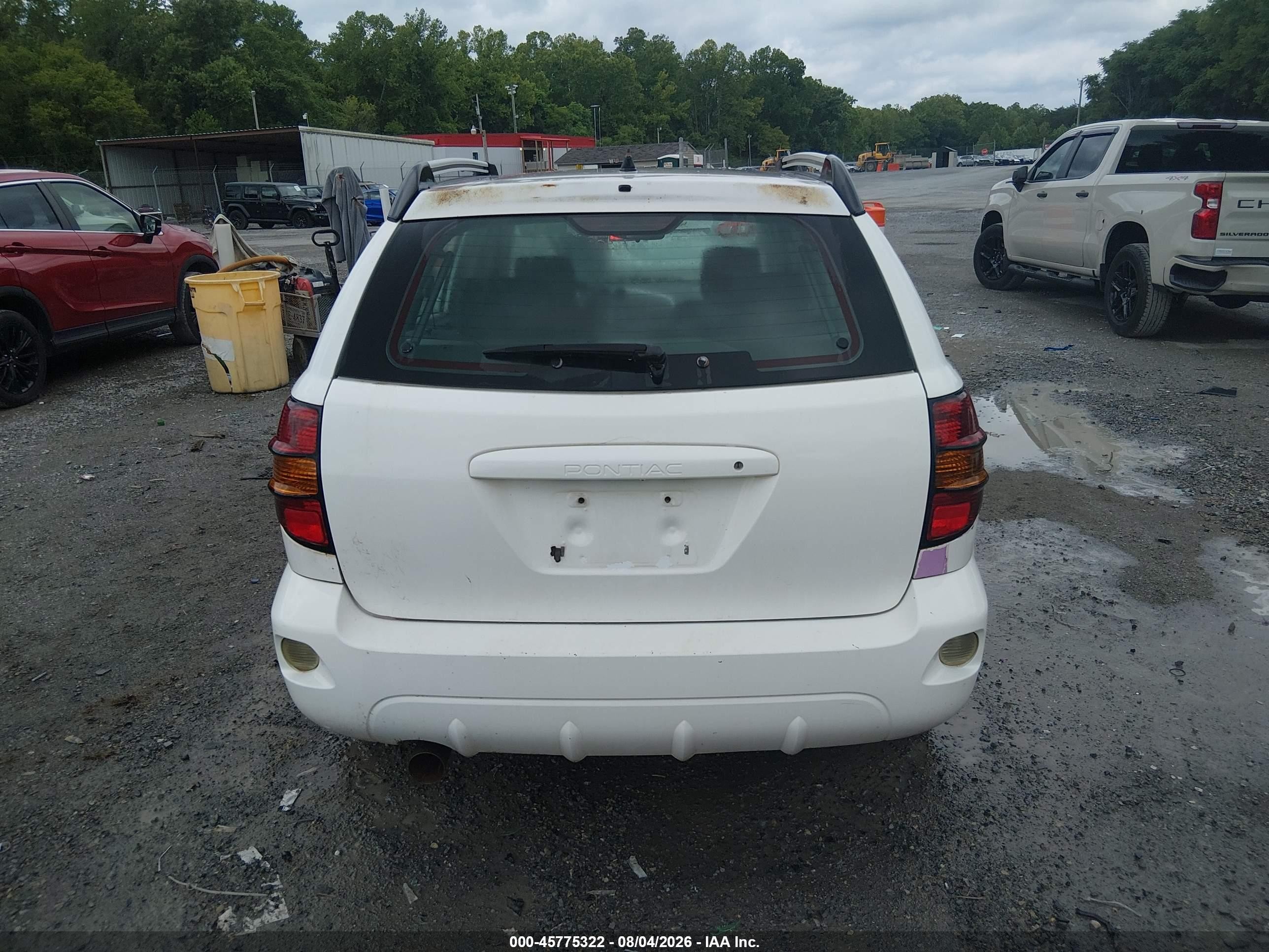 2005 Pontiac Vibe   White vin: 5Y2SL63875Z482389