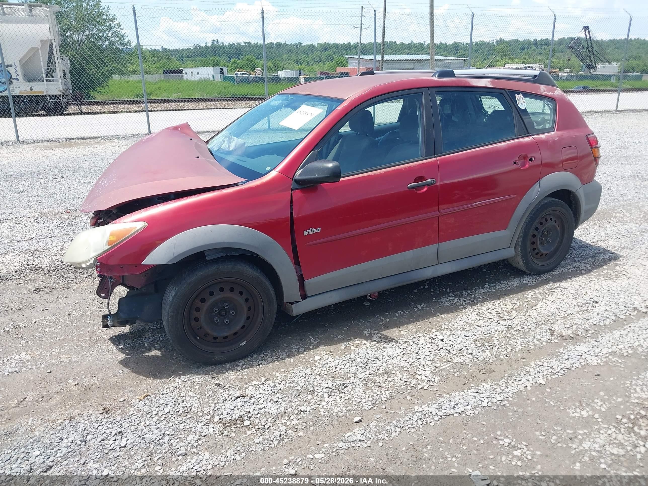 2005 Pontiac Vibe   Red vin: 5Y2SL63885Z478416