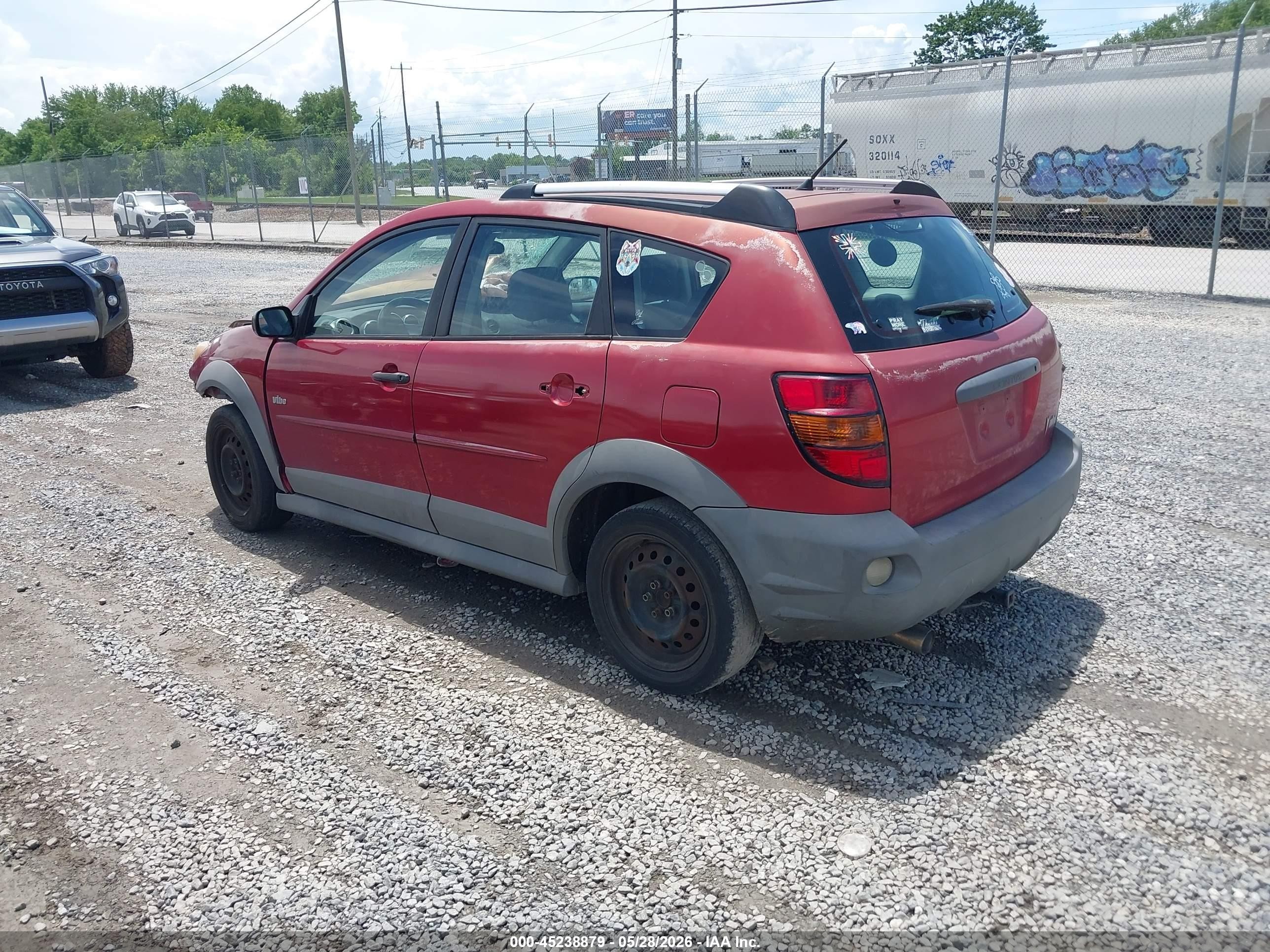 2005 Pontiac Vibe   Red vin: 5Y2SL63885Z478416