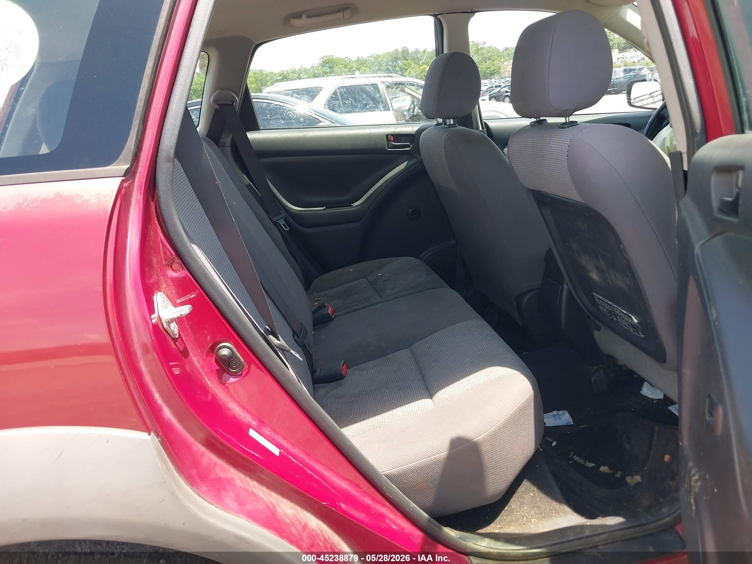 2005 Pontiac Vibe   Red vin: 5Y2SL63885Z478416