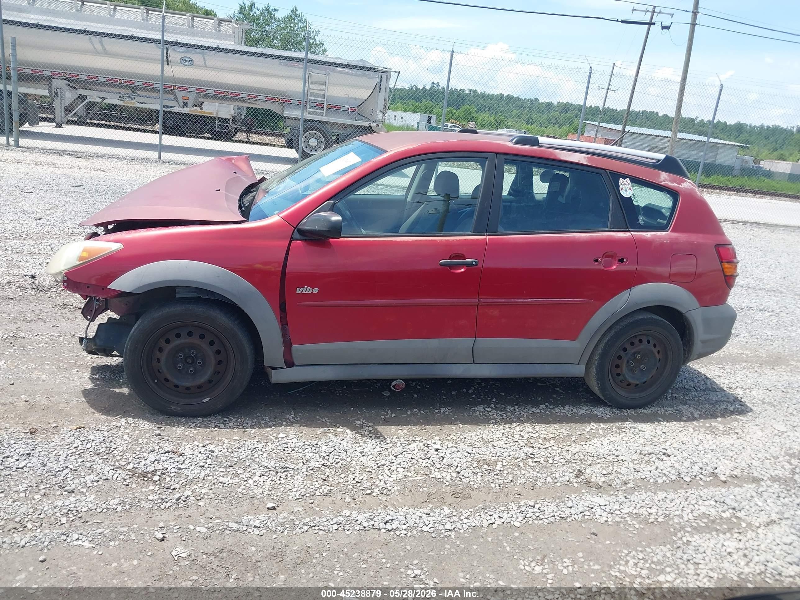 2005 Pontiac Vibe   Red vin: 5Y2SL63885Z478416