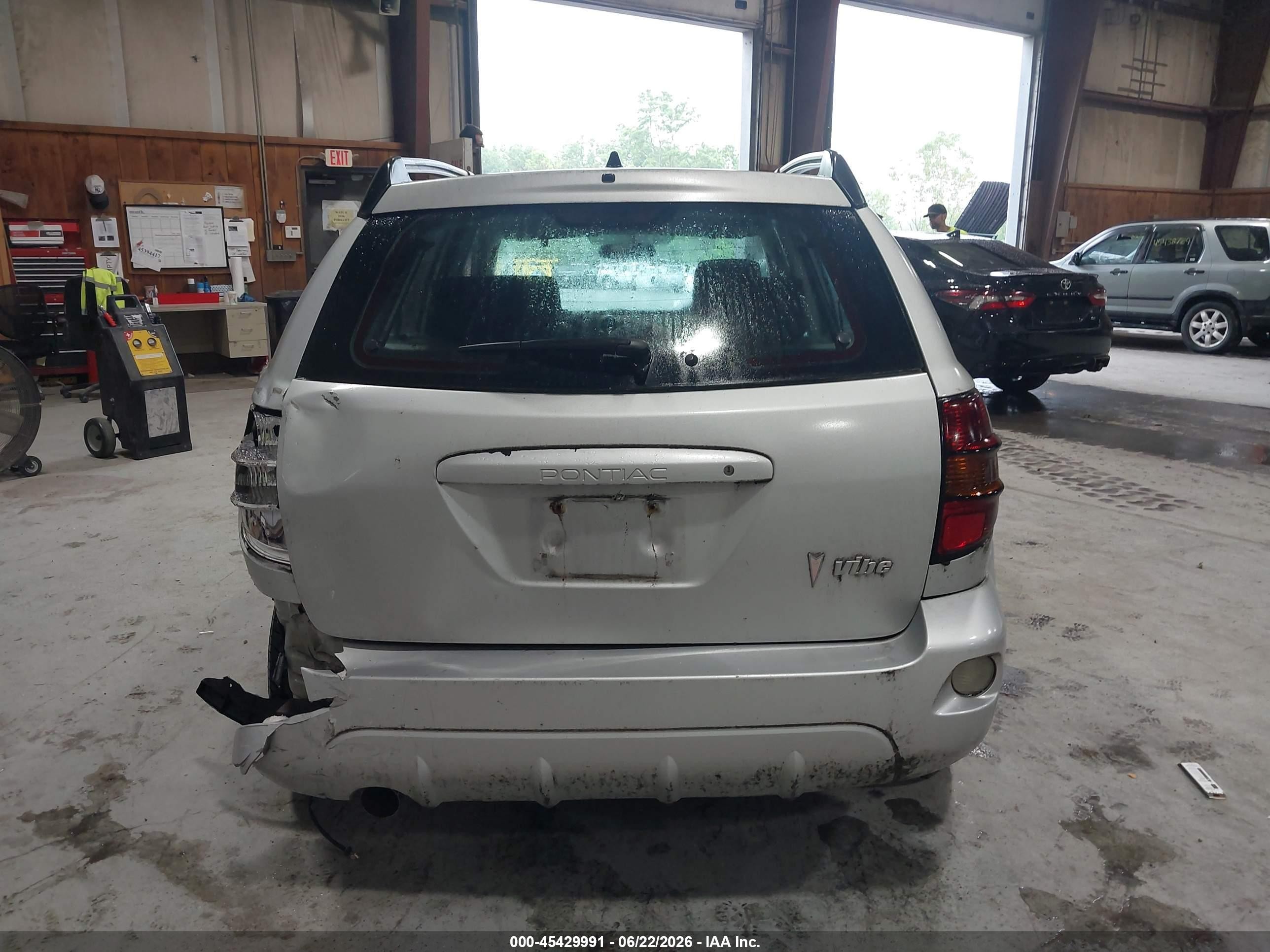 2005 Pontiac Vibe   Gray vin: 5Y2SL63895Z420878