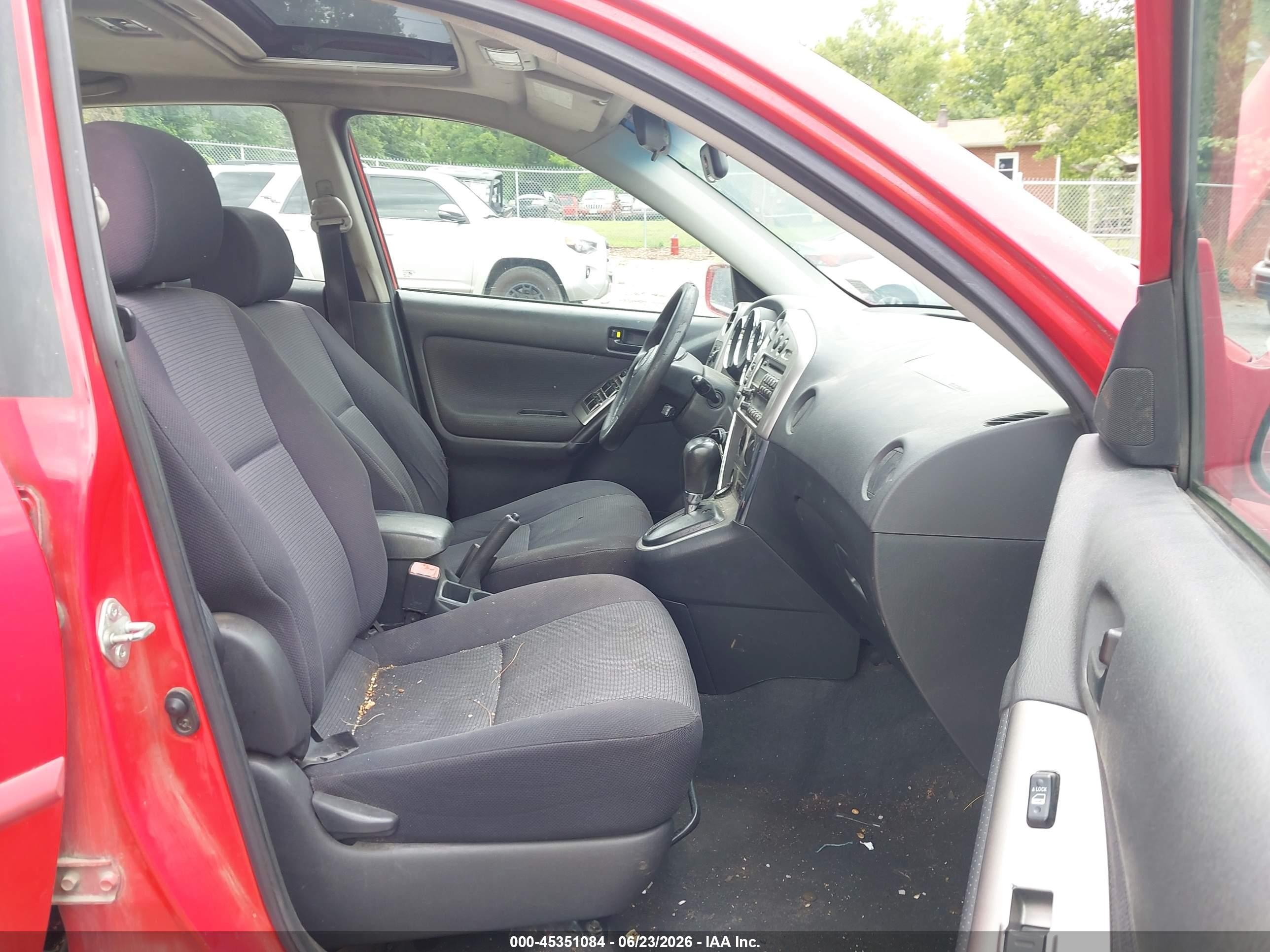 2005 Pontiac Vibe Red vin: 5Y2SL63895Z441794