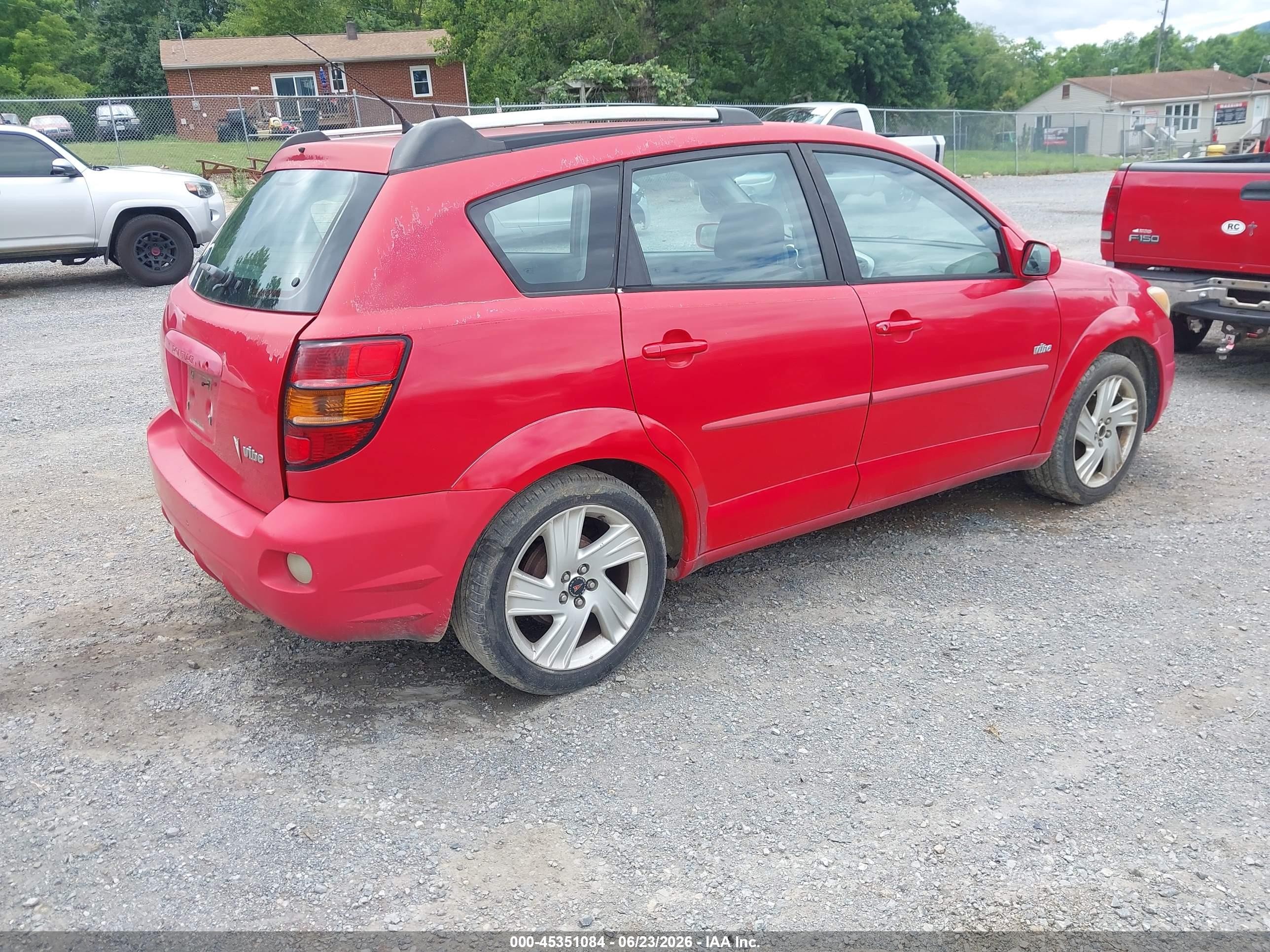 2005 Pontiac Vibe Red vin: 5Y2SL63895Z441794