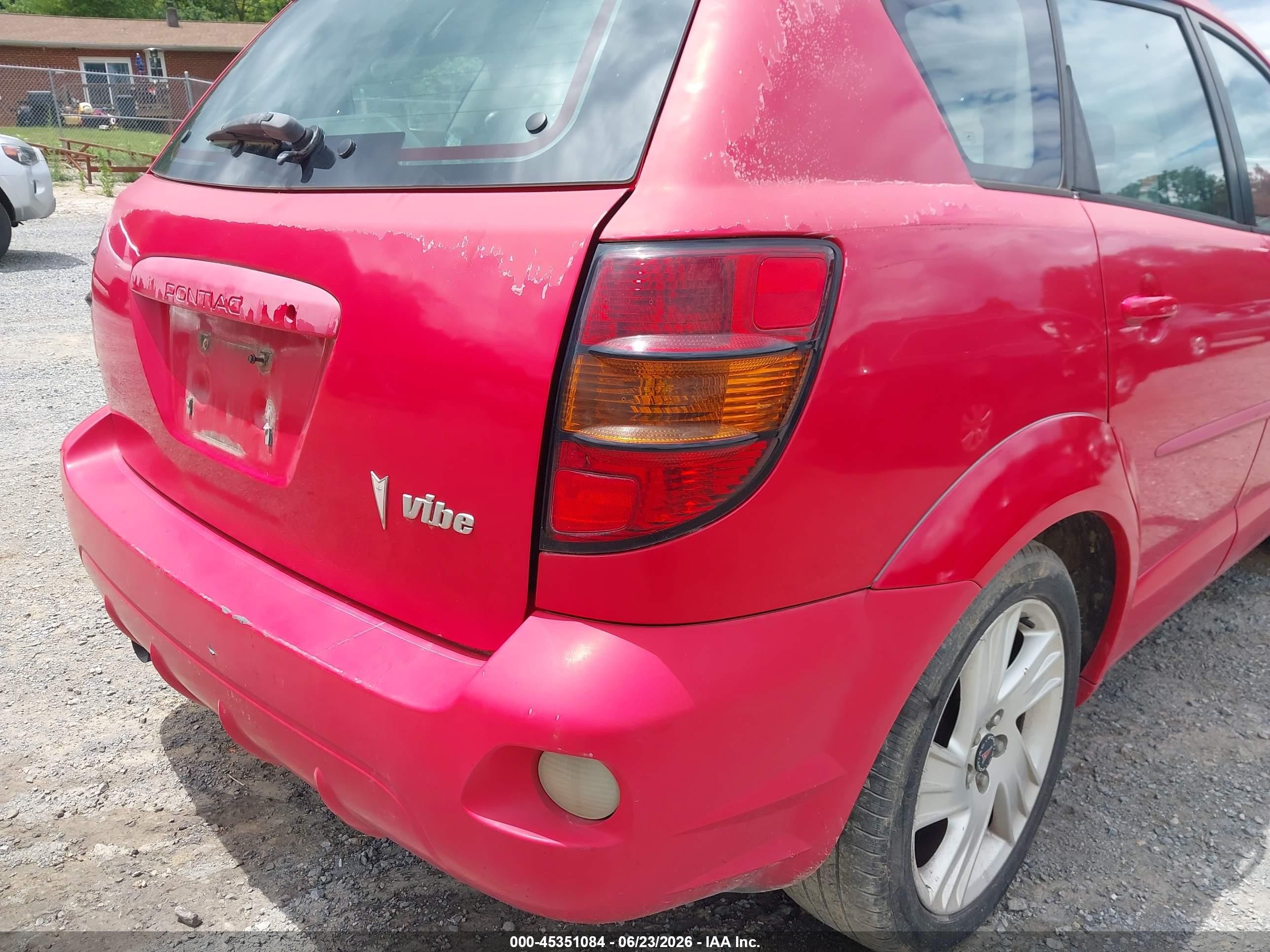 2005 Pontiac Vibe Red vin: 5Y2SL63895Z441794