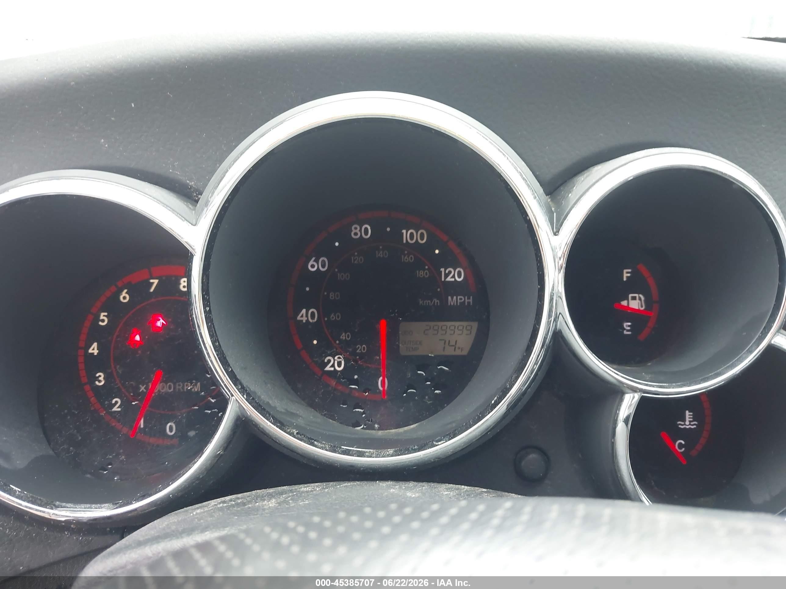 2005 Pontiac Vibe   White vin: 5Y2SL63895Z443058