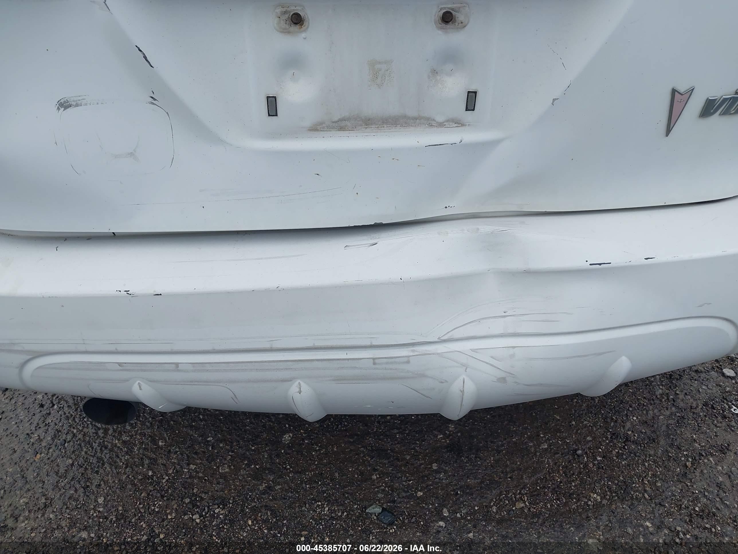 2005 Pontiac Vibe   White vin: 5Y2SL63895Z443058