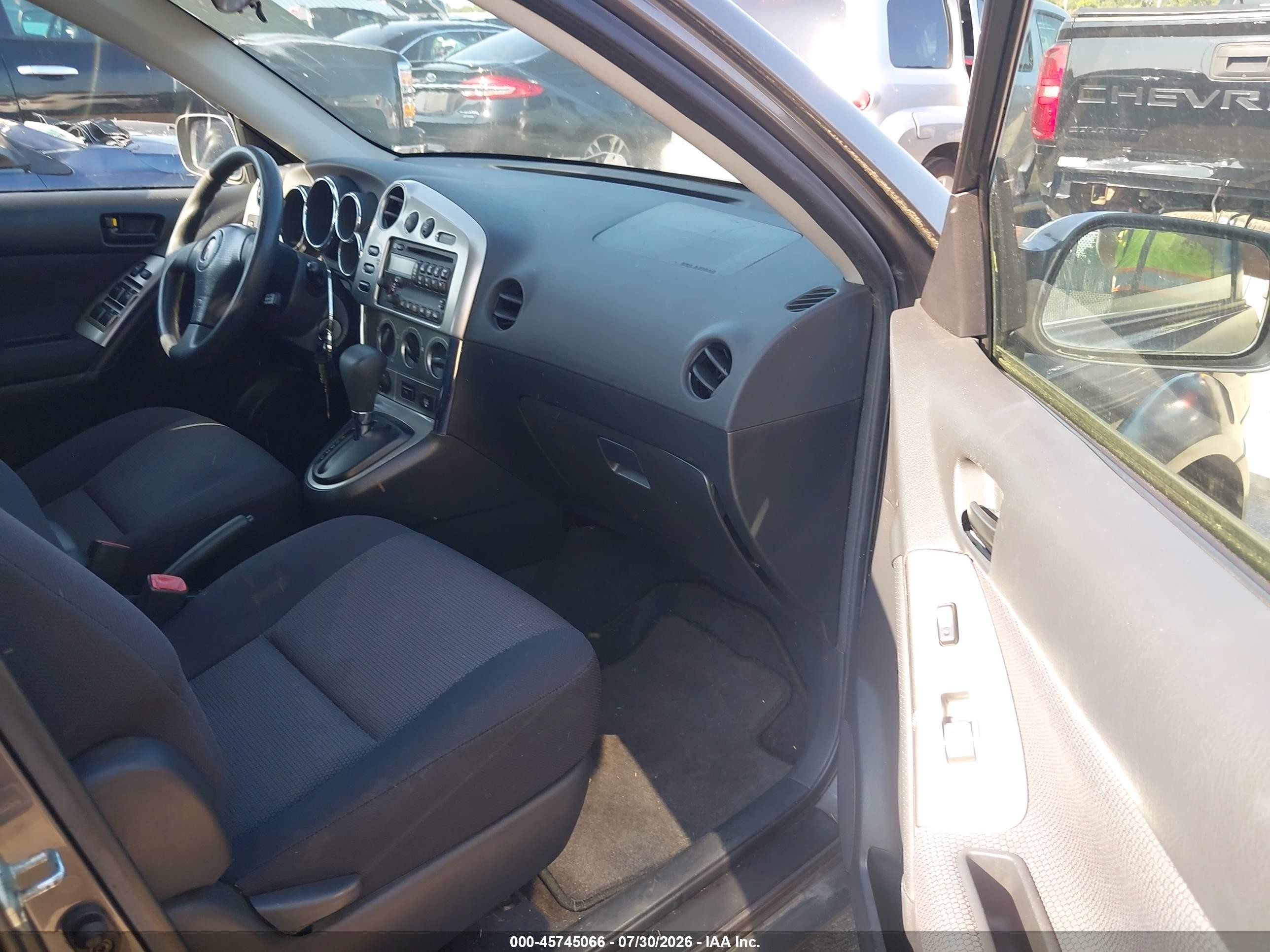 2005 Pontiac Vibe   Gray vin: 5Y2SL638X5Z403166