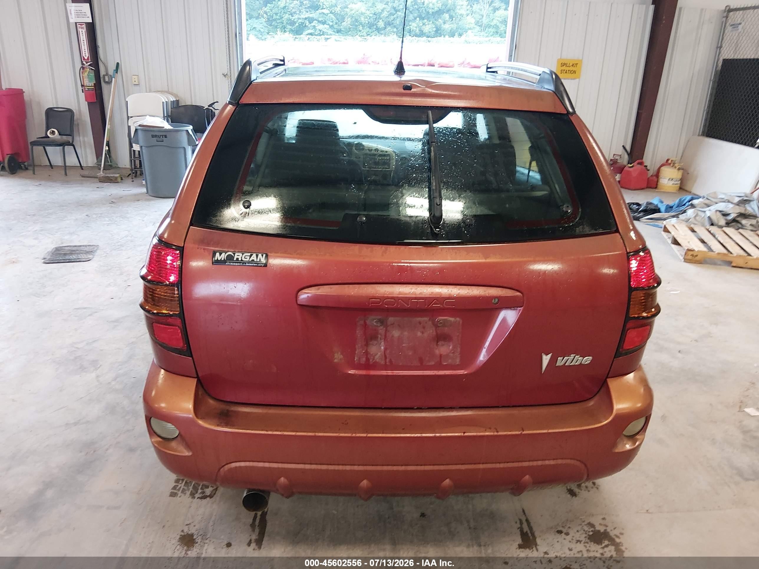 2005 Pontiac Vibe   Orange vin: 5Y2SL638X5Z421795