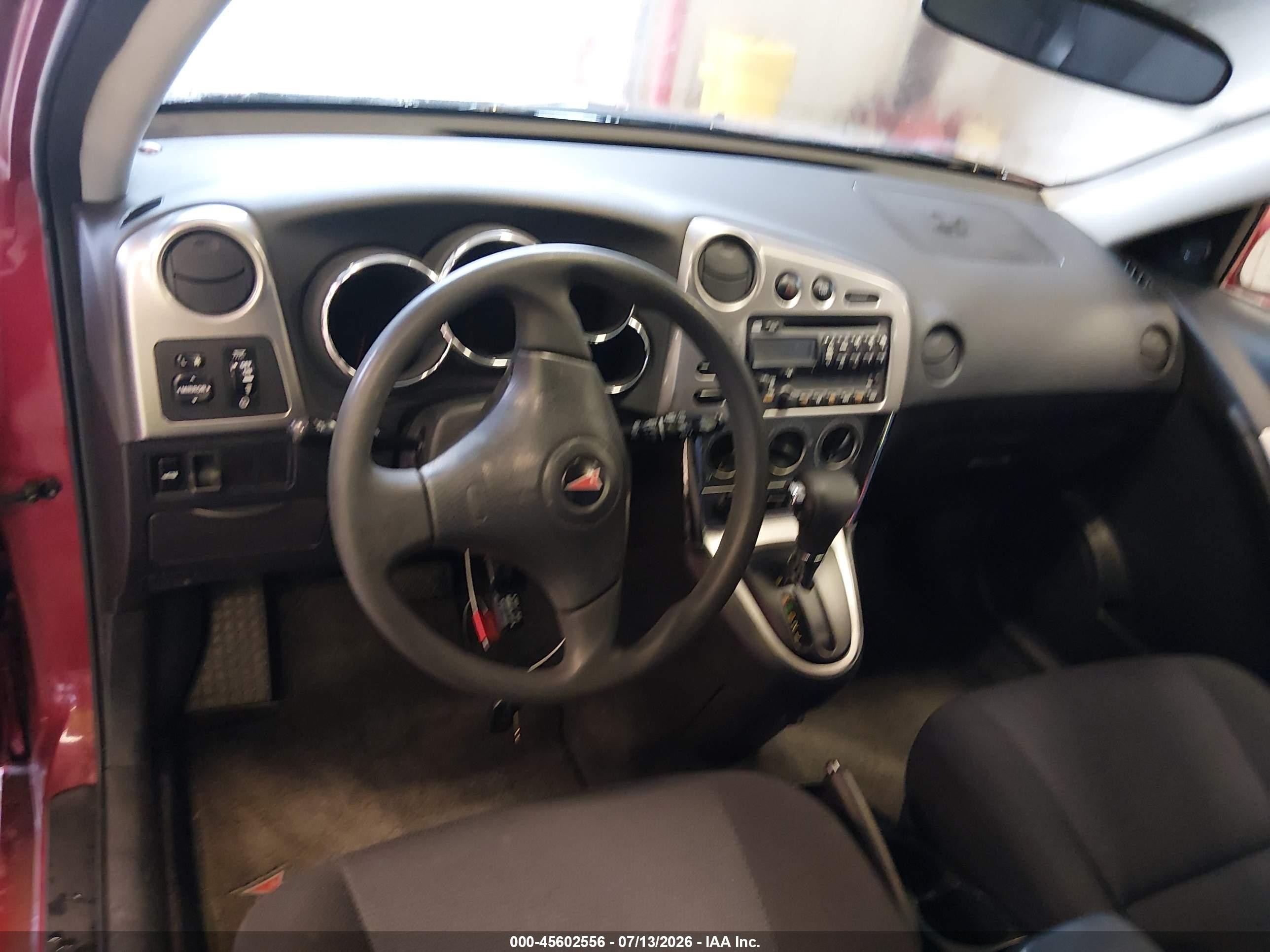 2005 Pontiac Vibe   Orange vin: 5Y2SL638X5Z421795