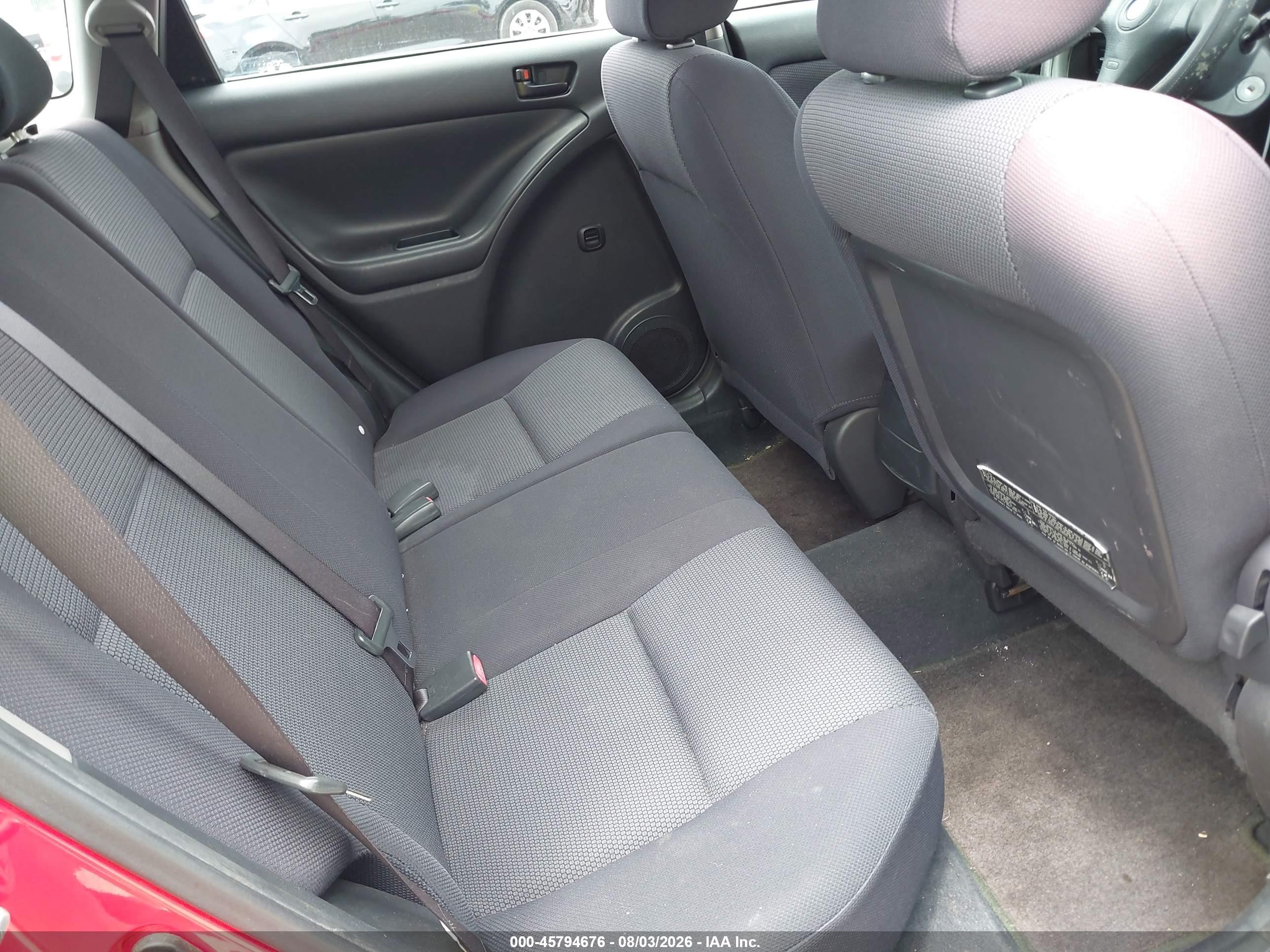 2005 Pontiac Vibe   Red vin: 5Y2SL638X5Z429668