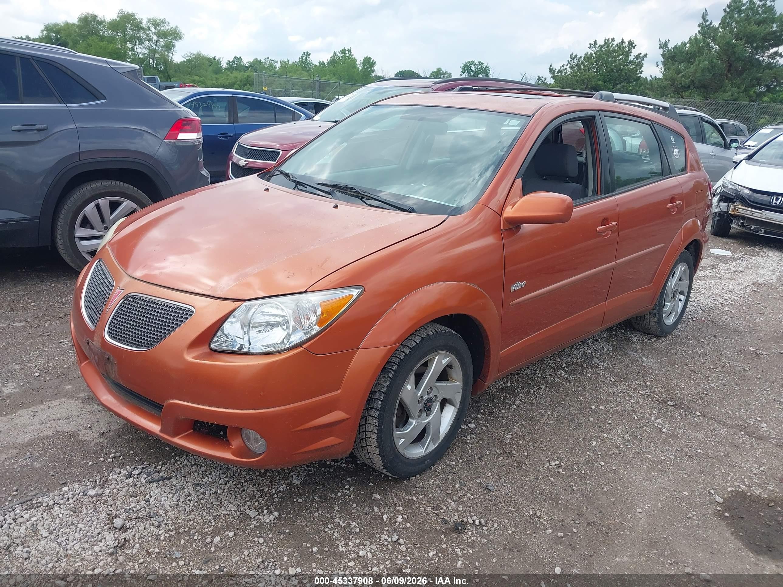 2005 Pontiac Vibe   Оранжевый vin: 5Y2SL638X5Z433672
