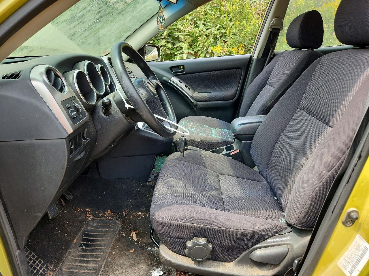 2003 Pontiac Vibe Green vin: 5Y2SL64833Z422637