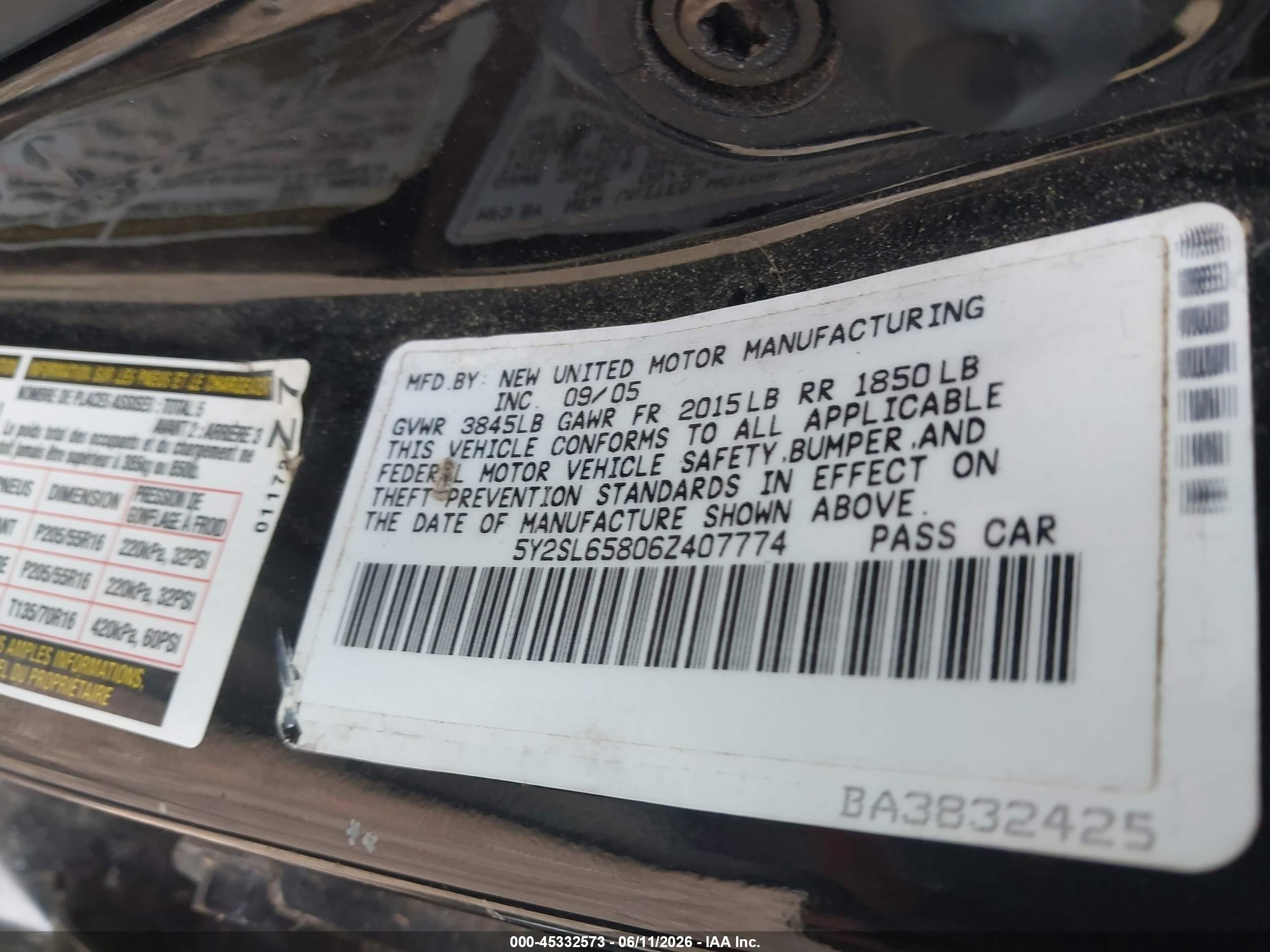 2006 Pontiac Vibe   Black vin: 5Y2SL65806Z407774