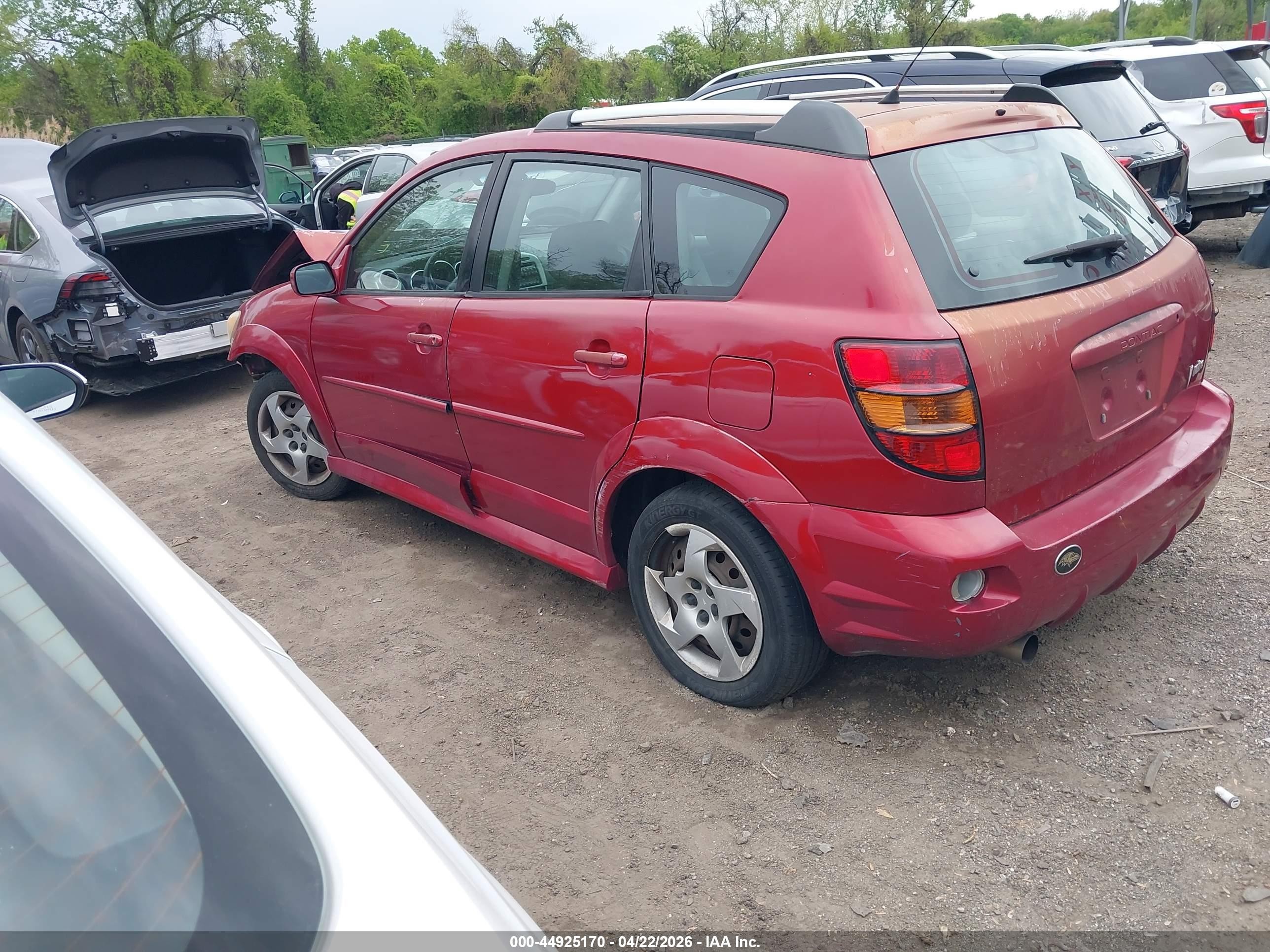 2007 Pontiac Vibe   Красный vin: 5Y2SL65807Z400521