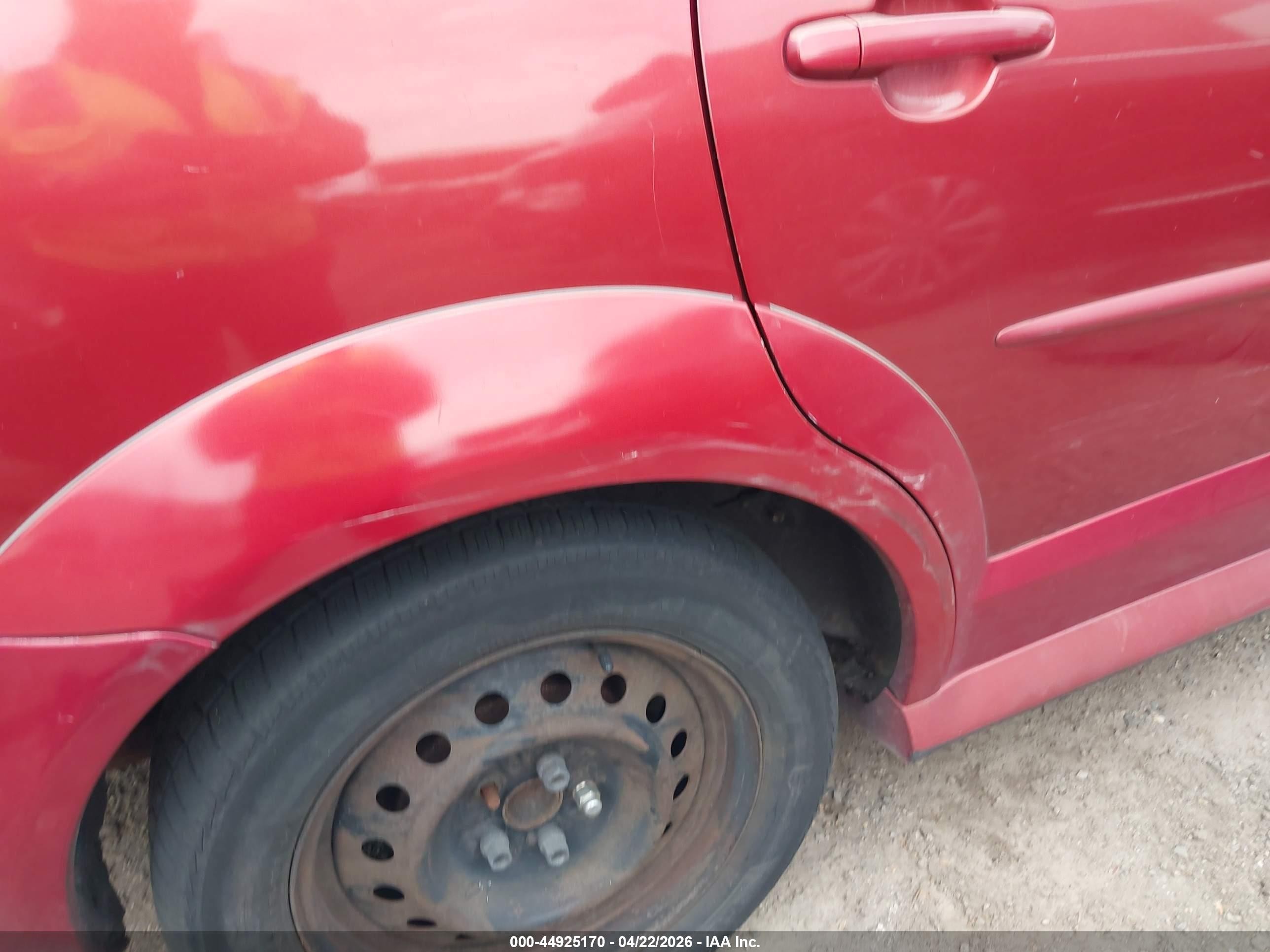 2007 Pontiac Vibe   Красный vin: 5Y2SL65807Z400521