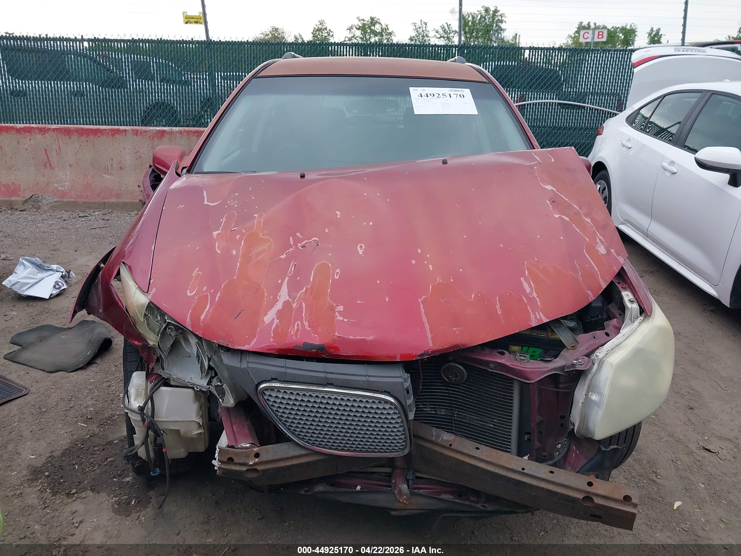 2007 Pontiac Vibe   Красный vin: 5Y2SL65807Z400521