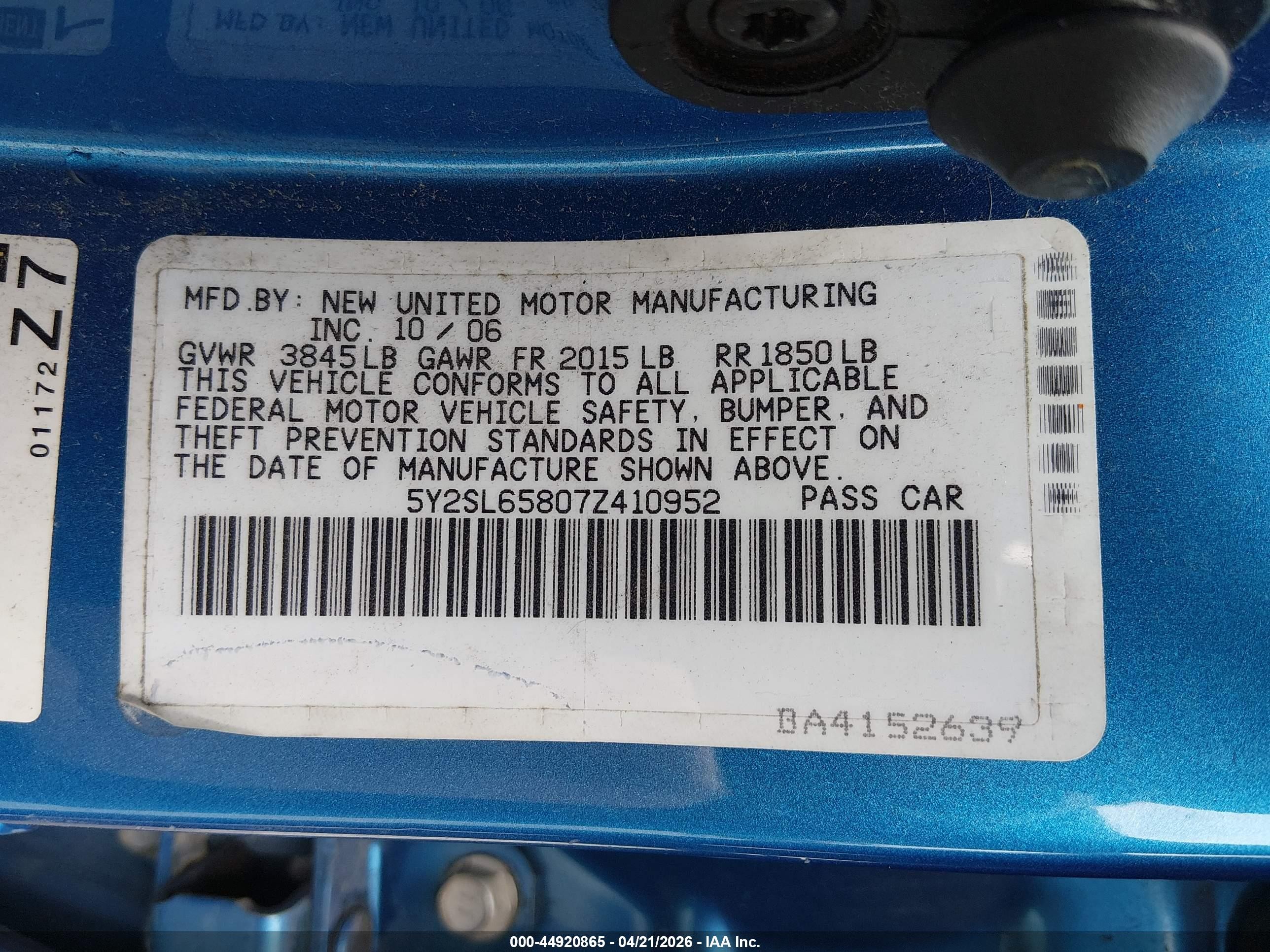 2007 Pontiac Vibe Blue vin: 5Y2SL65807Z410952