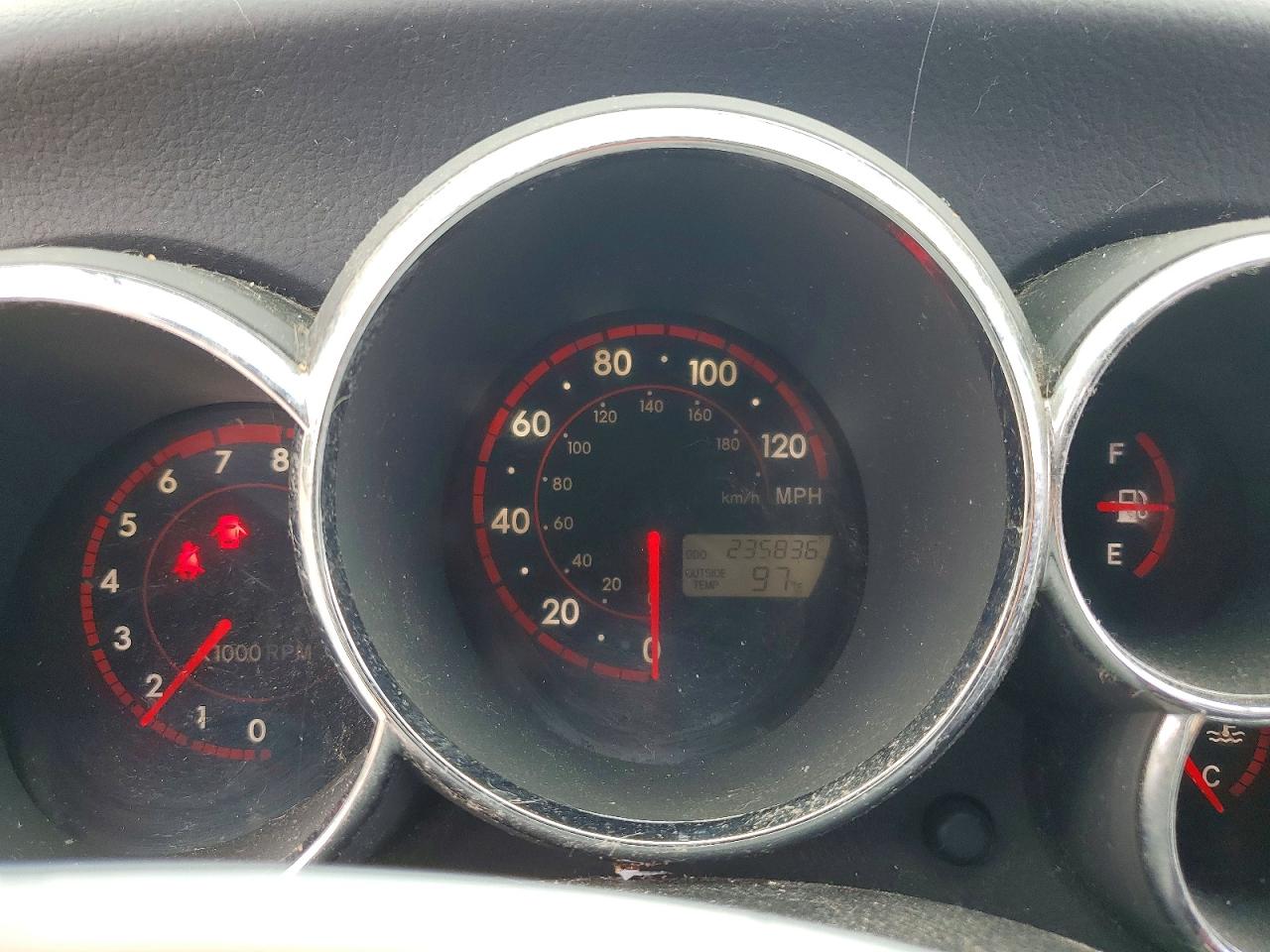 2006 Pontiac Vibe Серебряный vin: 5Y2SL65816Z417696