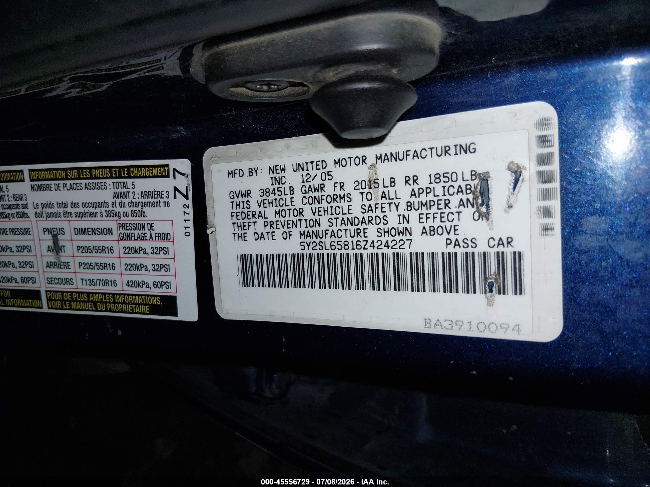 2006 Pontiac Vibe   Blue vin: 5Y2SL65816Z424227