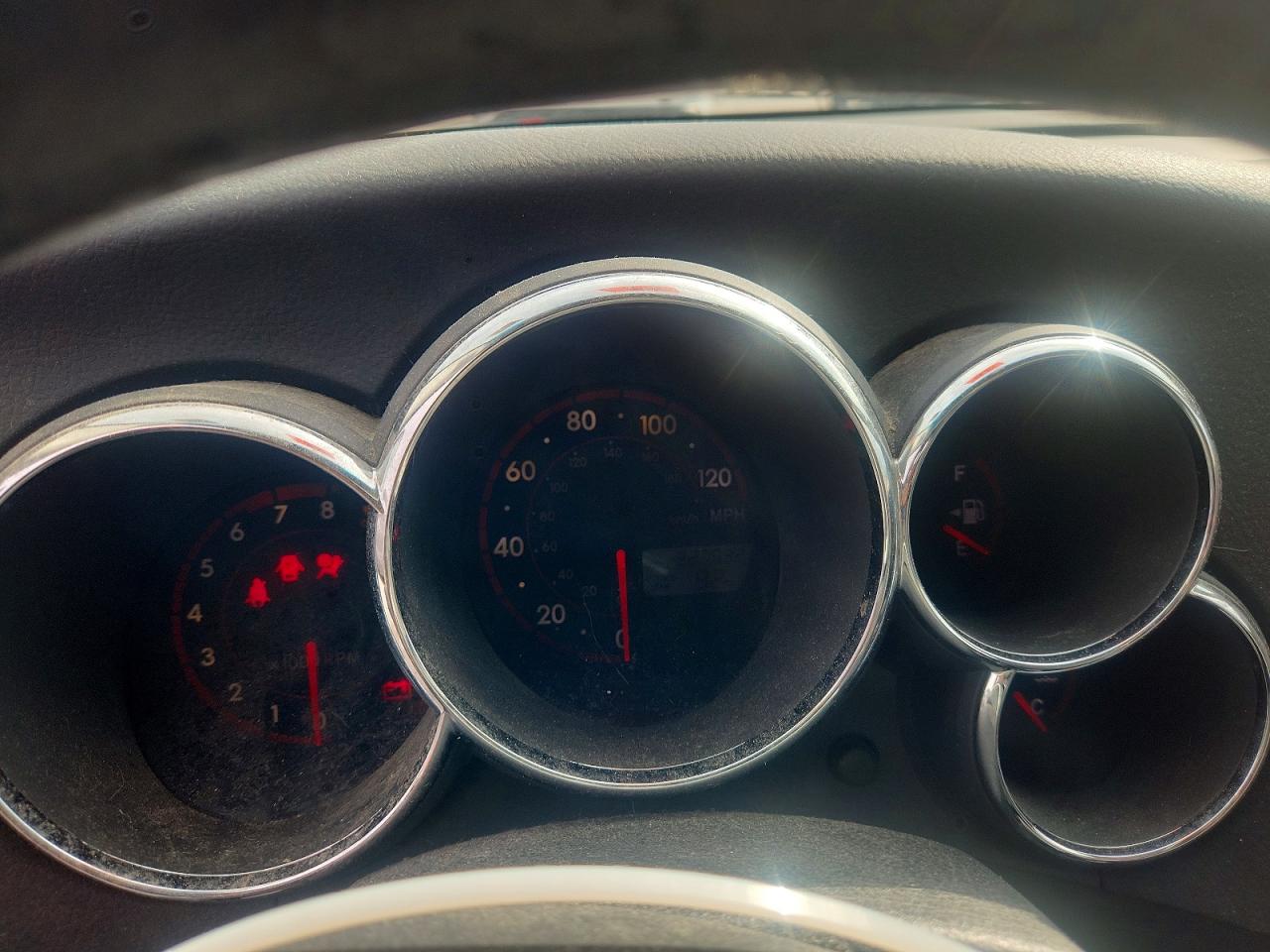 2006 Pontiac Vibe Silver vin: 5Y2SL65816Z435406