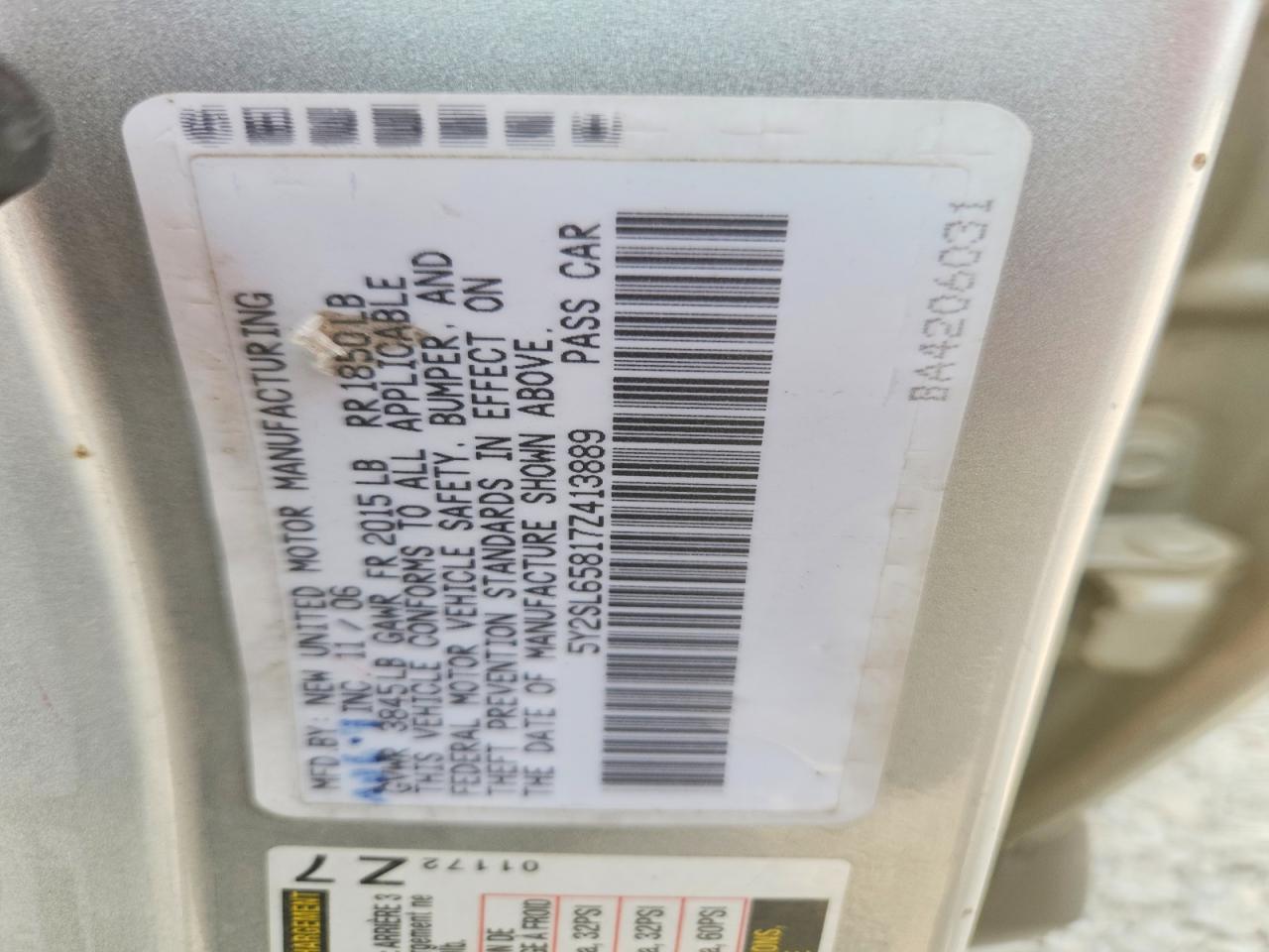 2007 Pontiac Vibe Silver vin: 5Y2SL65817Z413889