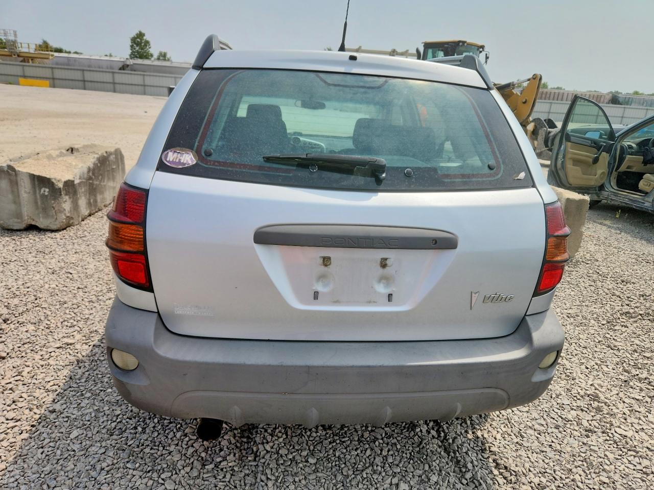 2007 Pontiac Vibe Silver vin: 5Y2SL65817Z413889