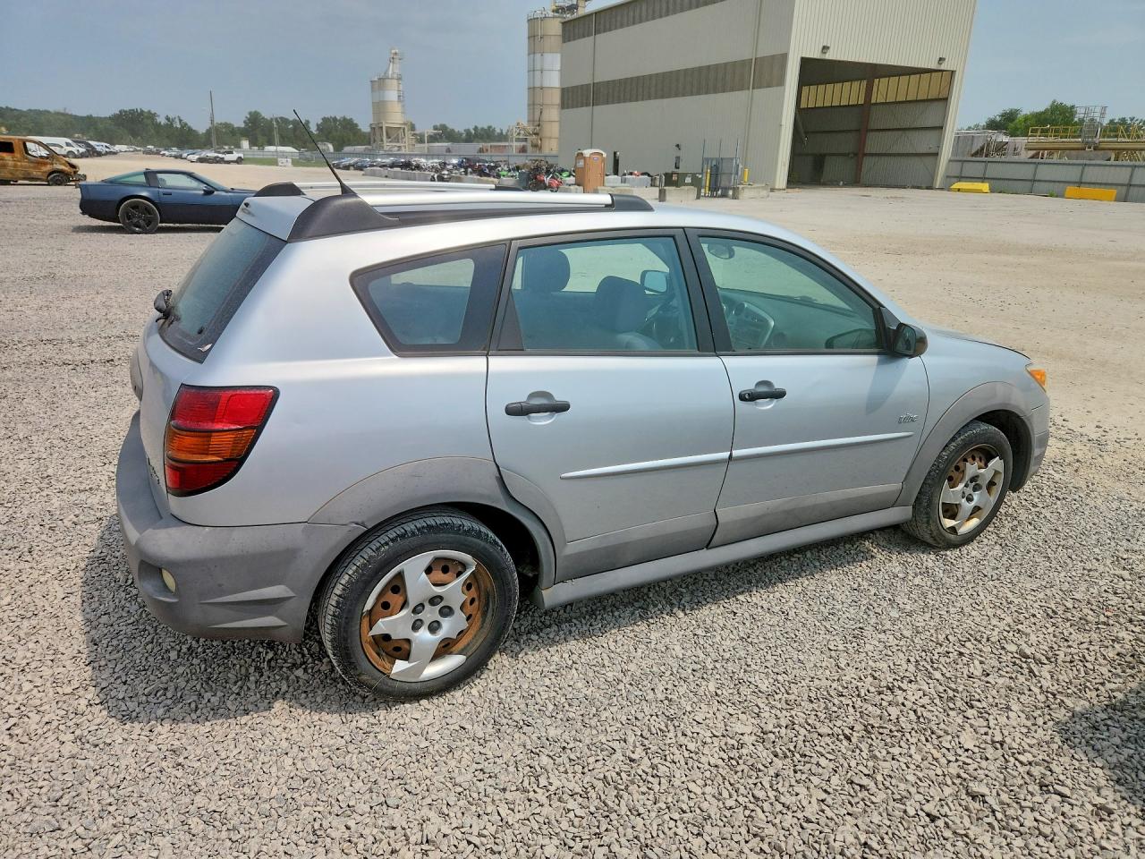 2007 Pontiac Vibe Silver vin: 5Y2SL65817Z413889