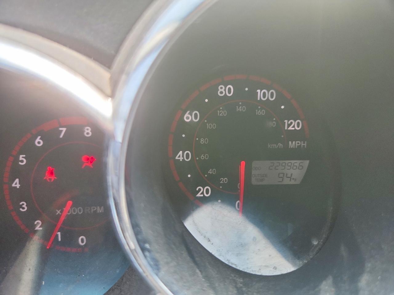 2007 Pontiac Vibe Silver vin: 5Y2SL65817Z413889