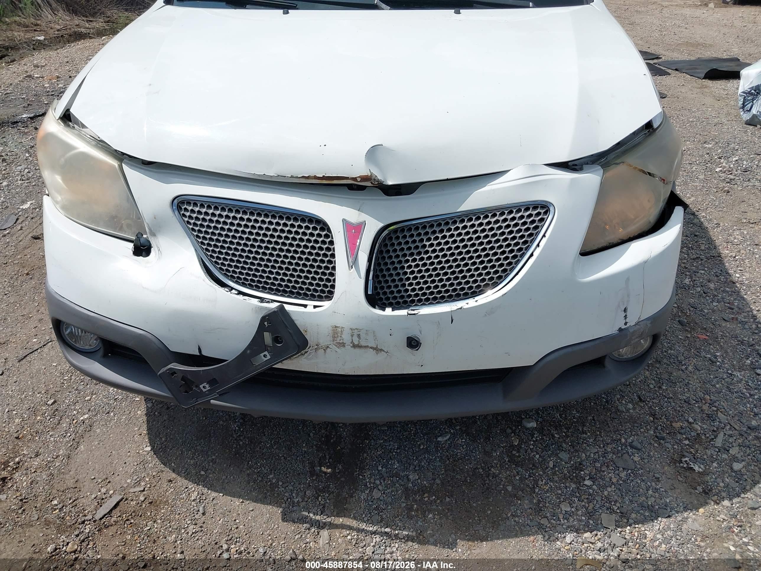 2007 Pontiac Vibe   White vin: 5Y2SL65817Z420664
