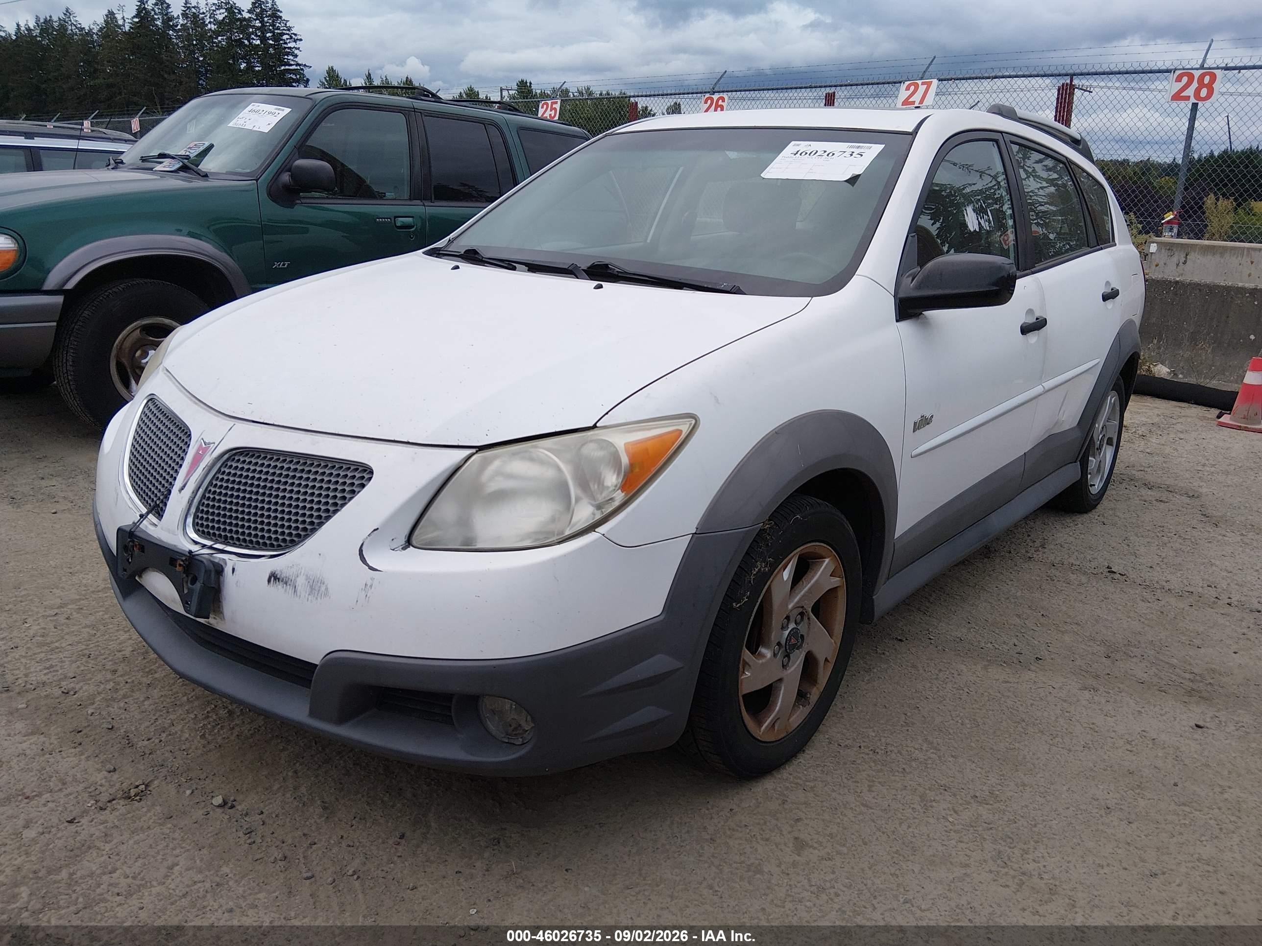 2007 Pontiac Vibe White vin: 5Y2SL65817Z424567