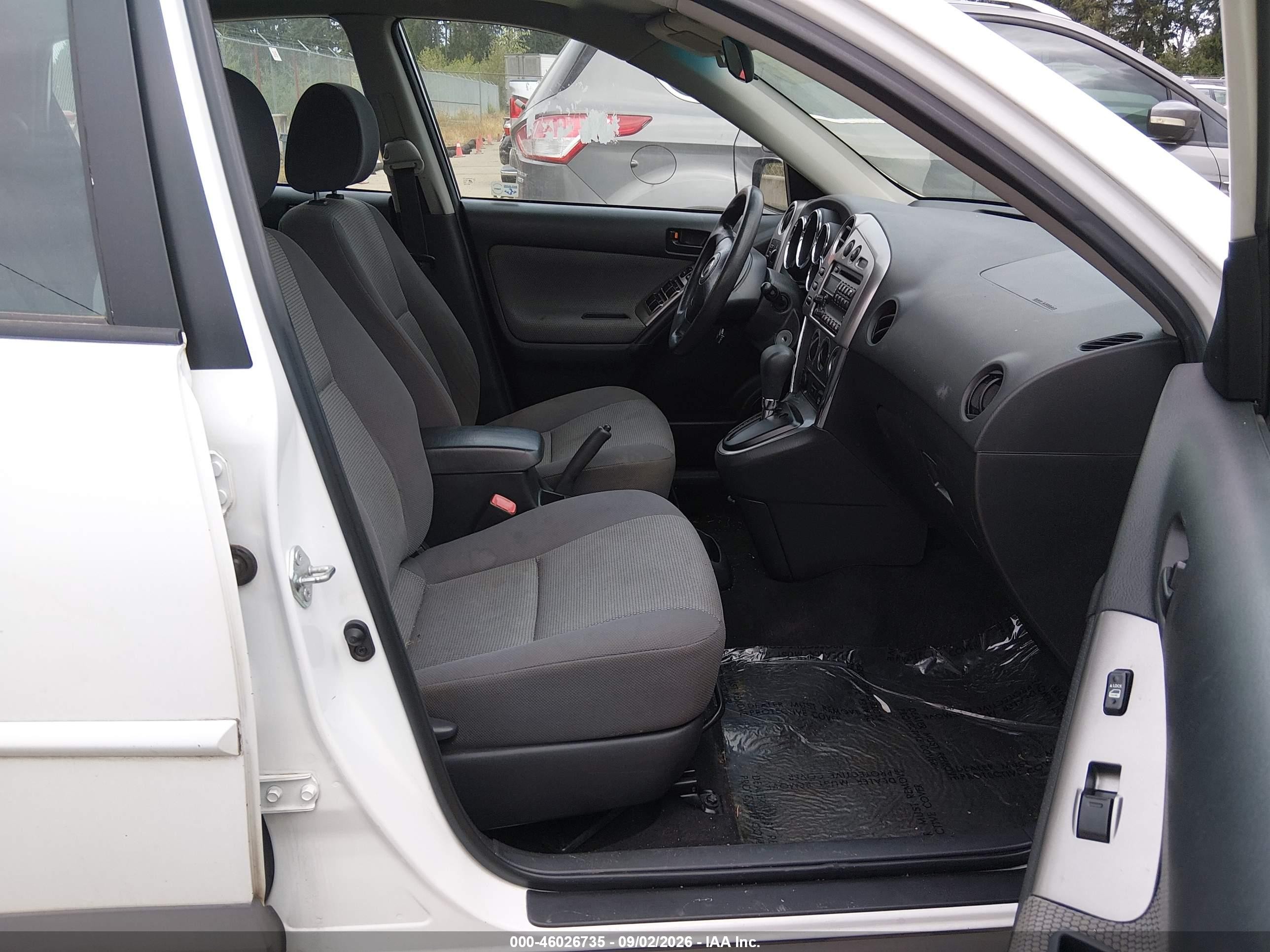 2007 Pontiac Vibe White vin: 5Y2SL65817Z424567
