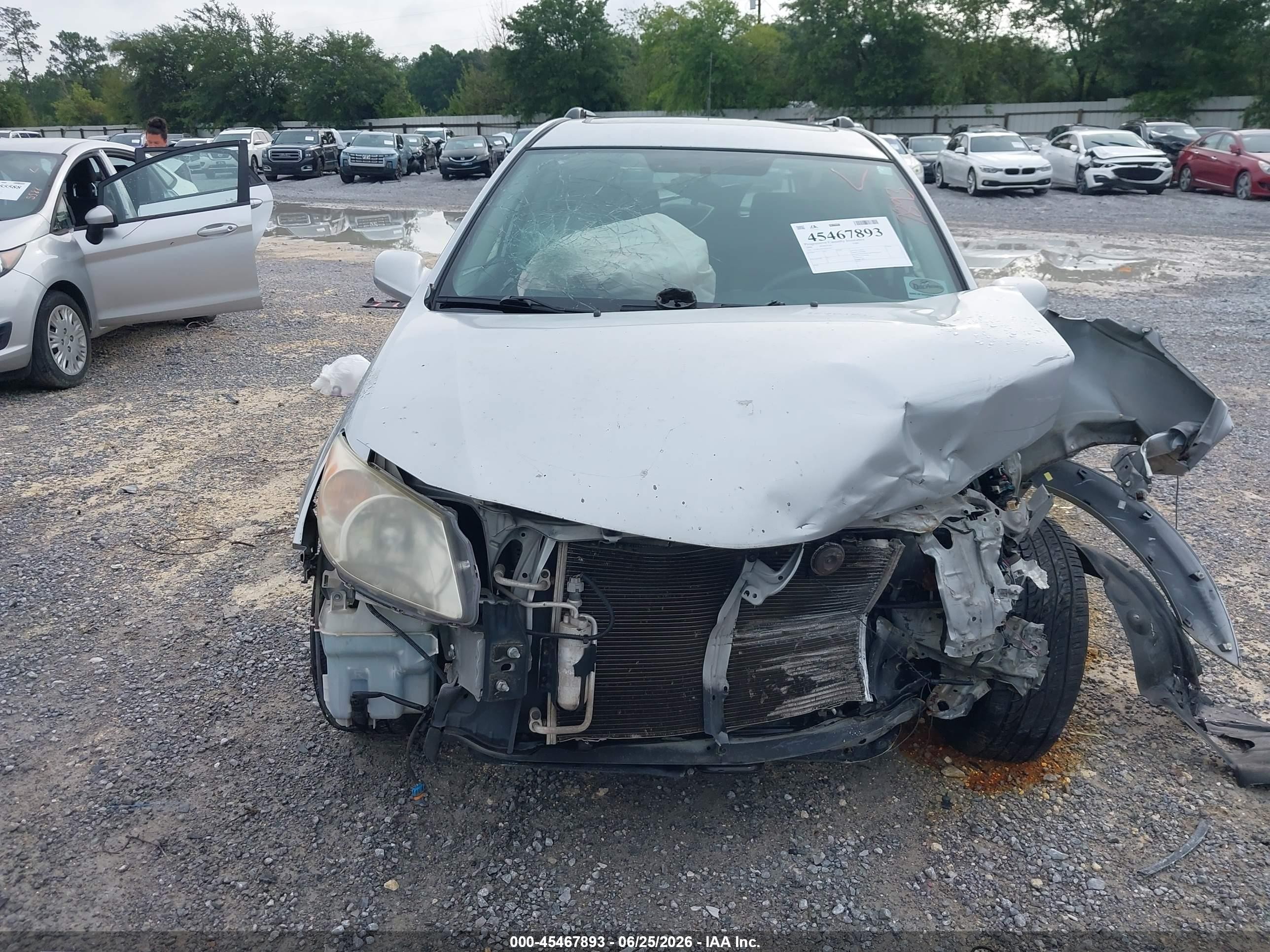 2008 Pontiac Vibe   Silver vin: 5Y2SL65818Z410413