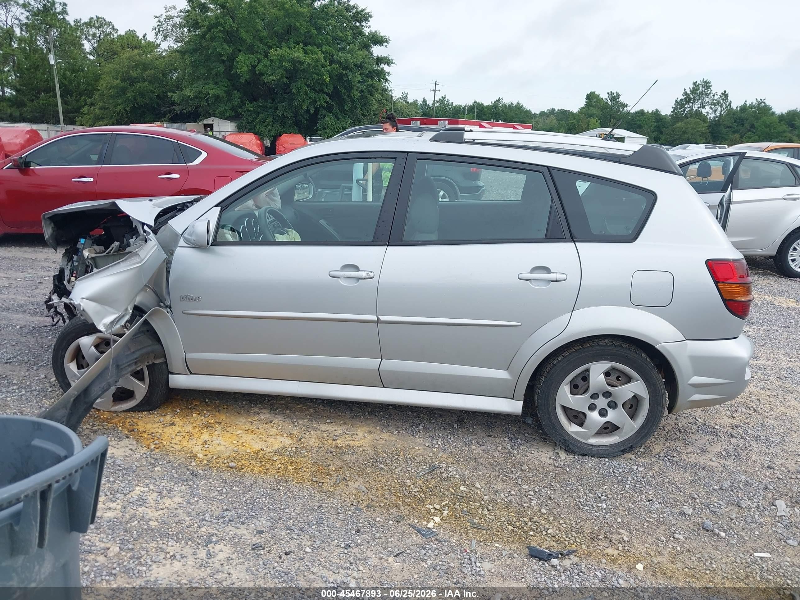 2008 Pontiac Vibe   Silver vin: 5Y2SL65818Z410413