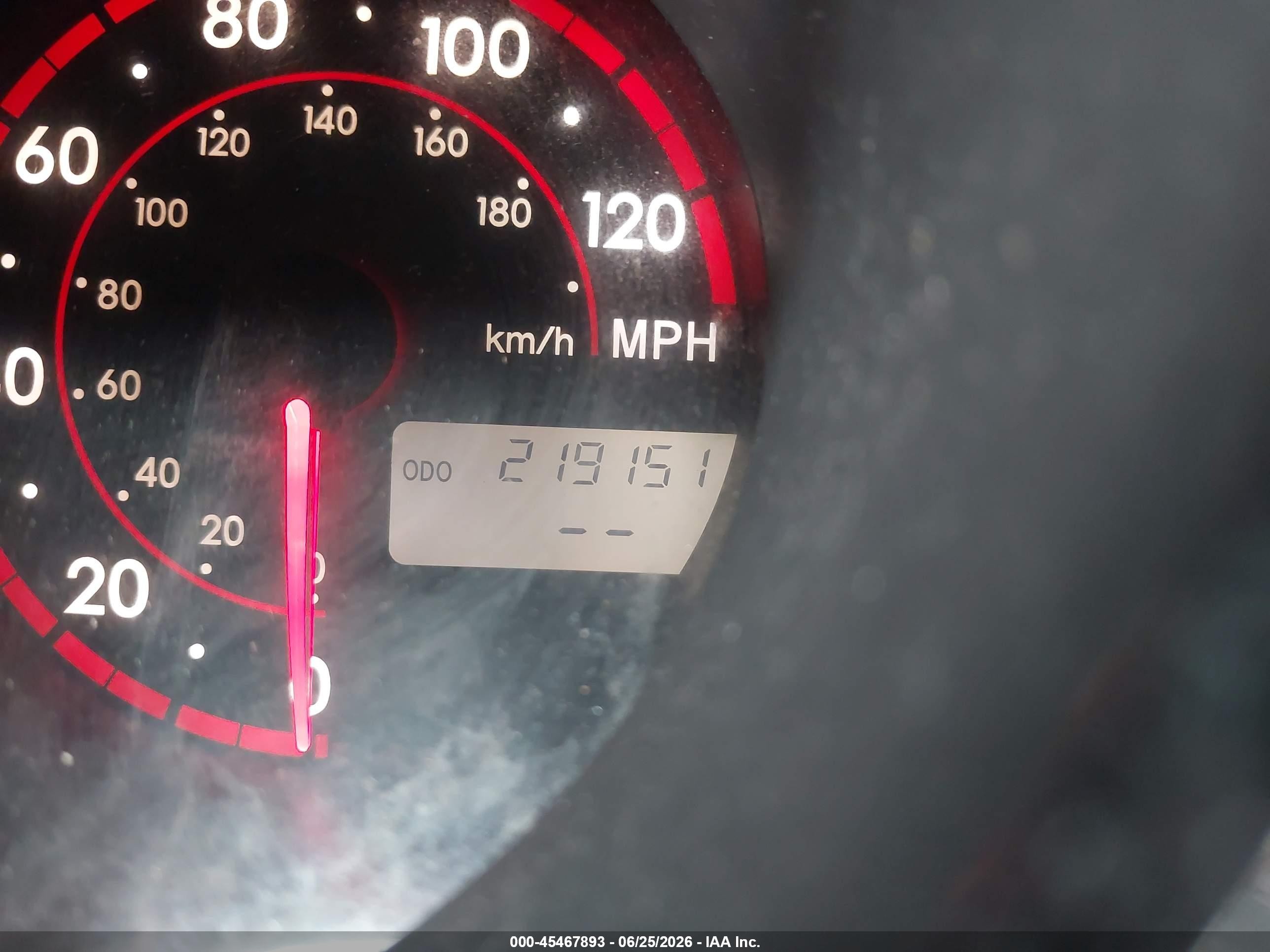 2008 Pontiac Vibe   Silver vin: 5Y2SL65818Z410413