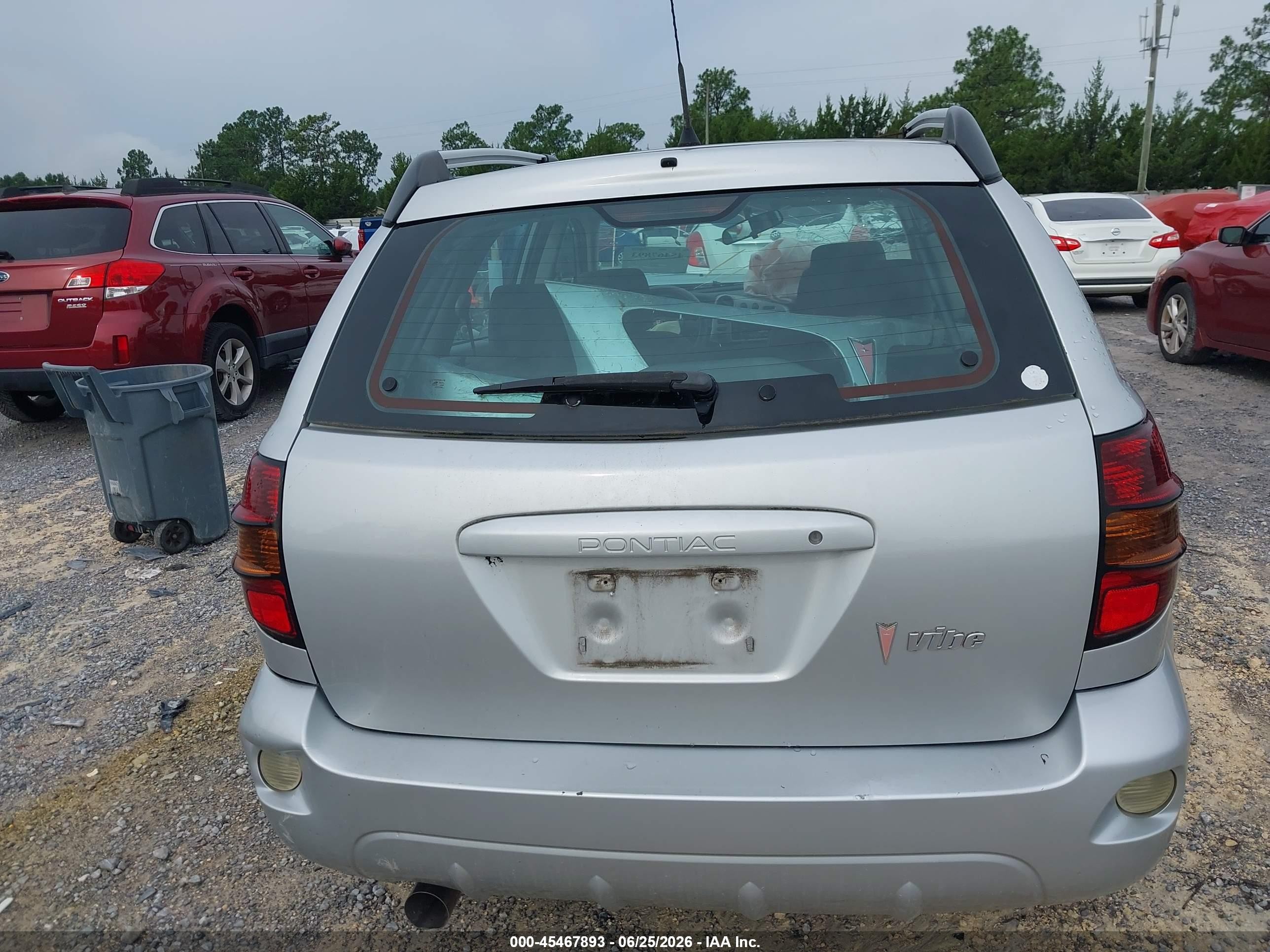 2008 Pontiac Vibe   Silver vin: 5Y2SL65818Z410413