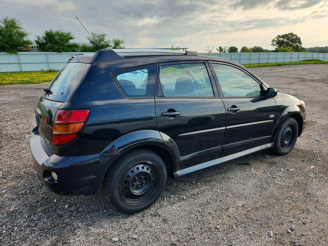 2008 Pontiac Vibe Black vin: 5Y2SL65818Z413148