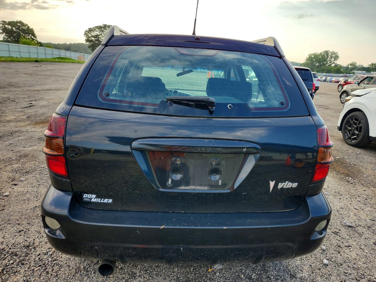 2008 Pontiac Vibe Black vin: 5Y2SL65818Z413148