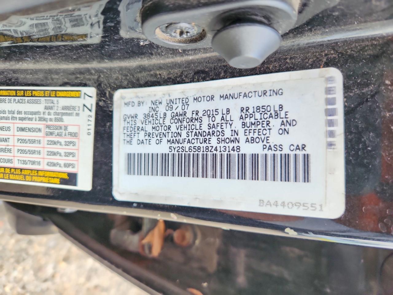 2008 Pontiac Vibe Black vin: 5Y2SL65818Z413148